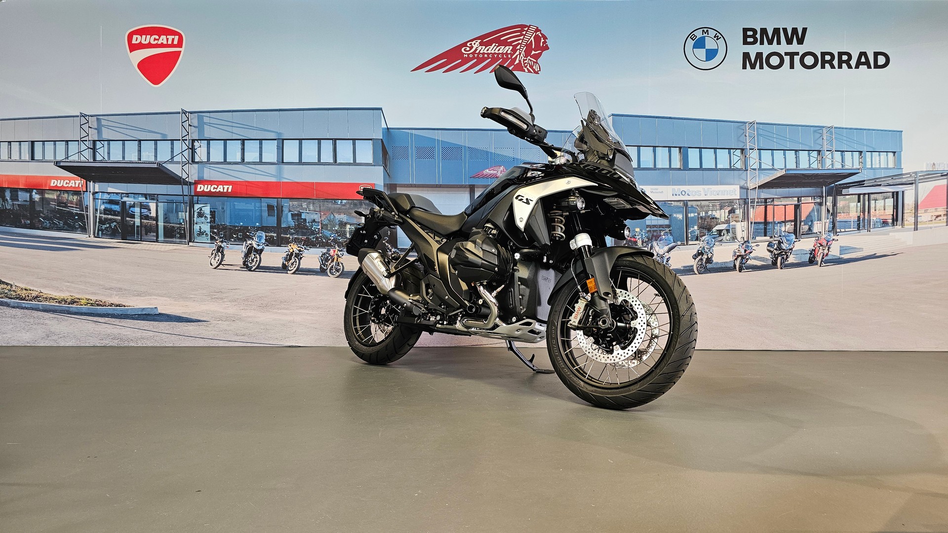 BMW R 1300 GS Shifter *Prime 1'500.- inclus* Leasing à partir de 2.9%-image-0