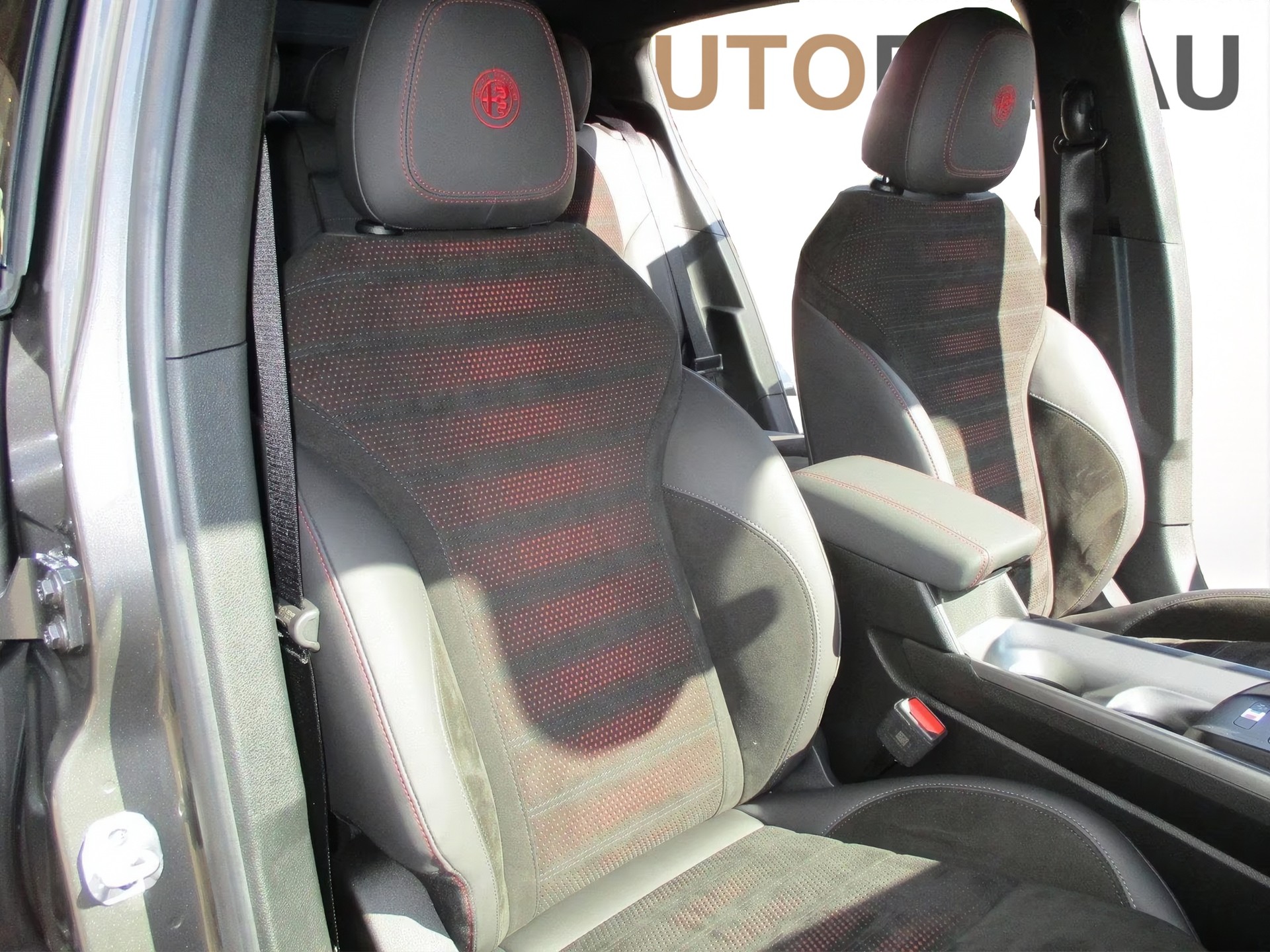 ALFA ROMEO Tonale 1.5 48V Hybrid Speciale-image-5