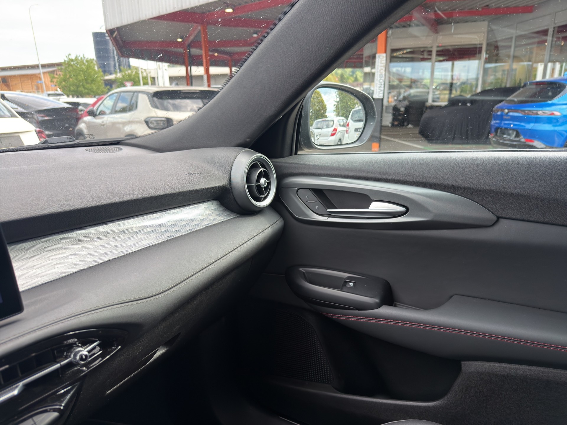 ALFA ROMEO Tonale 1.5 48V Hybrid Speciale-image-40