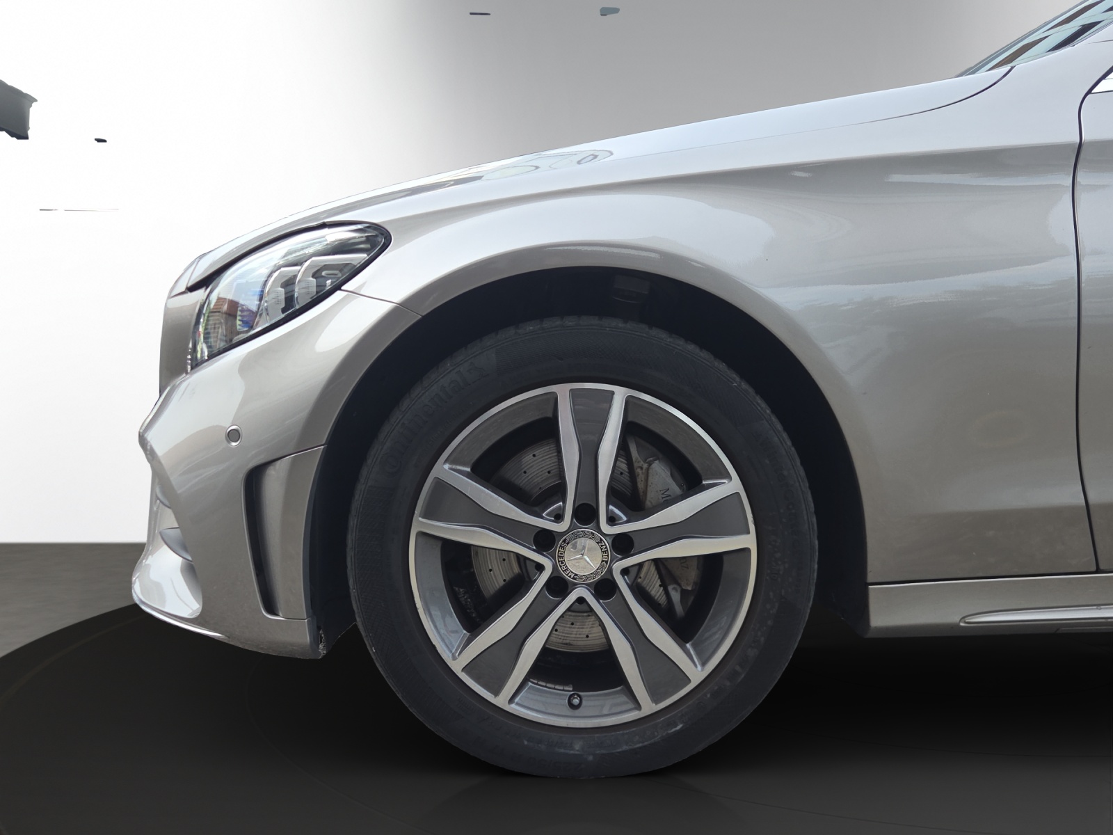 MERCEDES-BENZ C 220 d Swiss Star AMG Line 4M 9G-Tronic-showroom-element-3