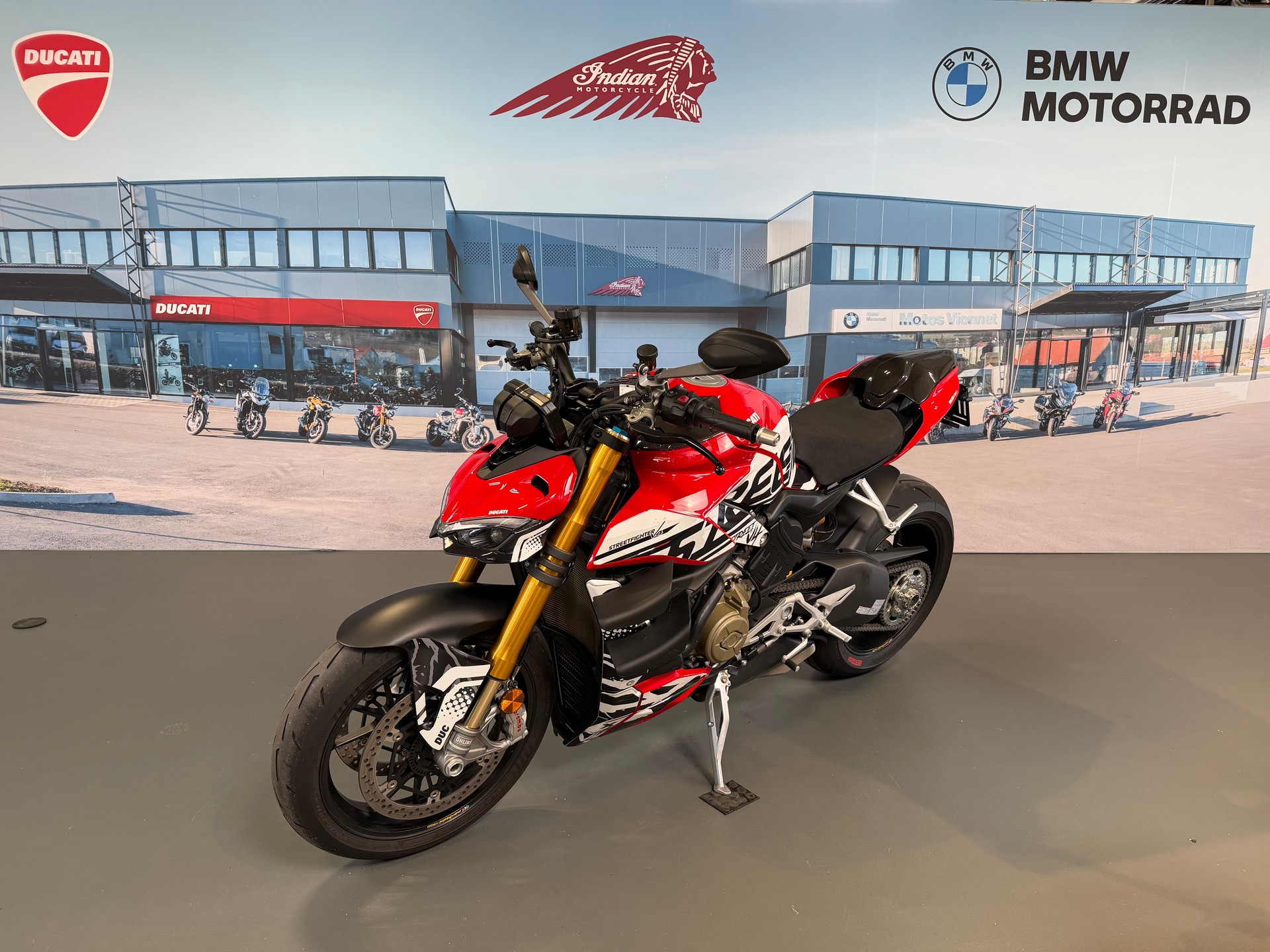 DUCATI Streetfighter V4 S-image-2