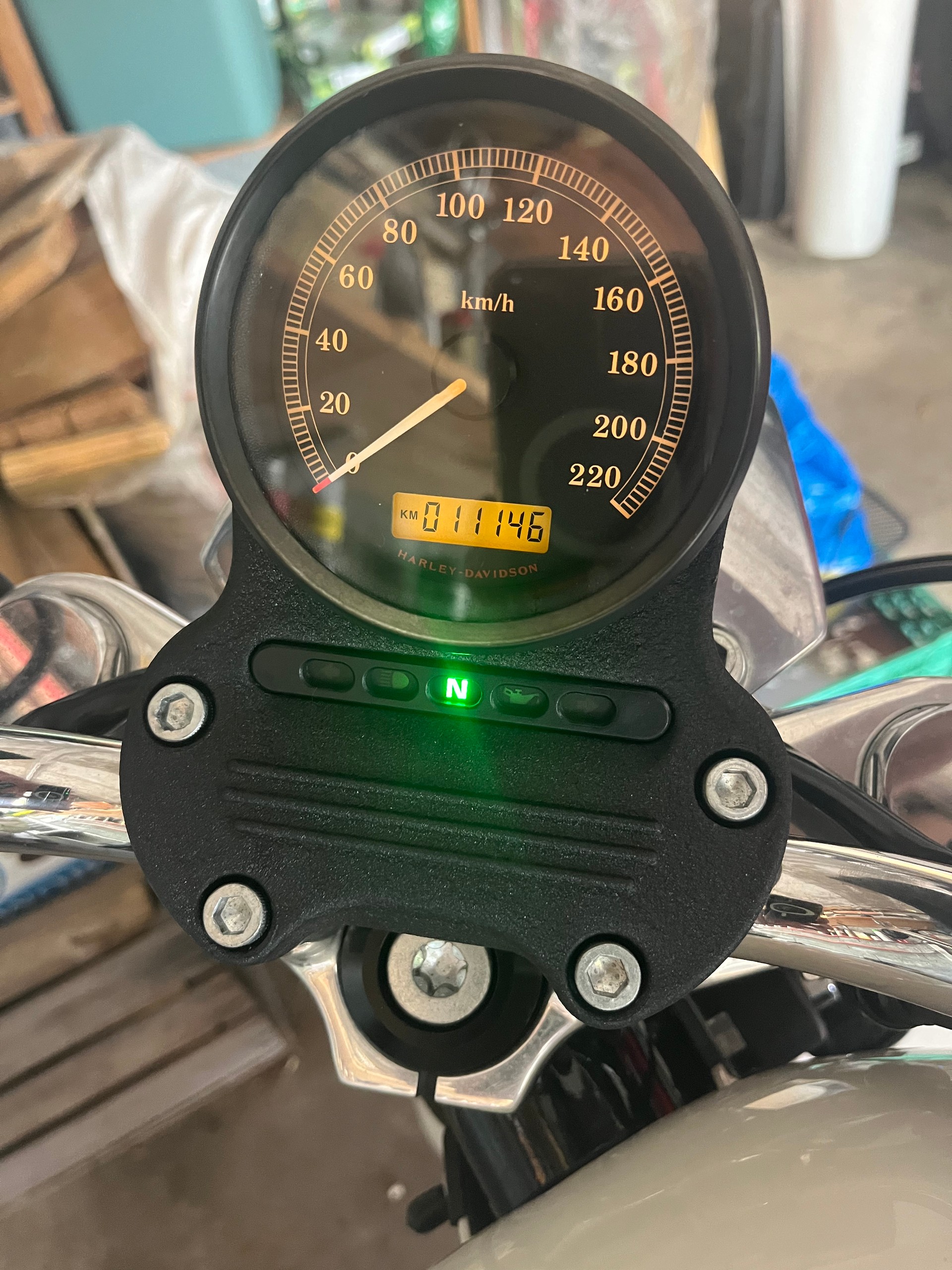 HARLEY-DAVIDSON XL 883 L Sportster Super Low-image-9