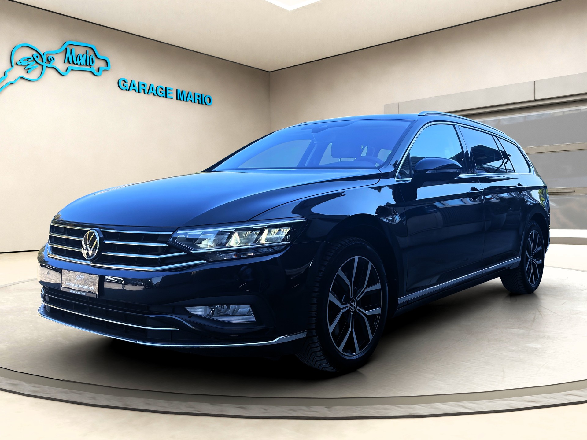 VW Passat 2.0 TDI BMT❗Elegance 4Motion DSG❗ ✅CH-Fahrzeug & 8-fach bereift✅-image-2