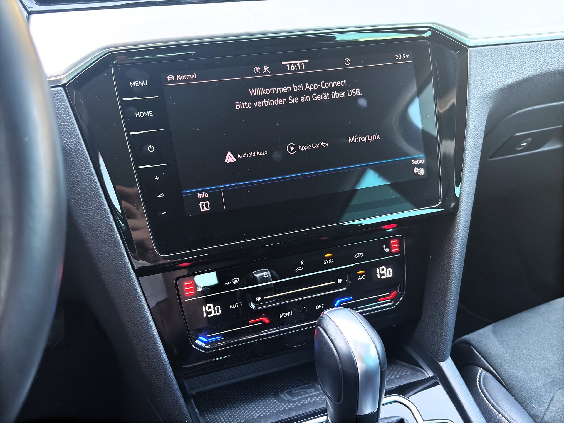 VW Passat 2.0 TDI BMT❗Elegance 4Motion DSG❗ ✅CH-Fahrzeug & 8-fach bereift✅-image-11