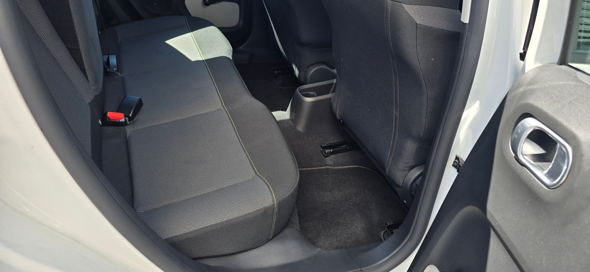 CITROEN C3 1.2i PureTech Feel-image-11
