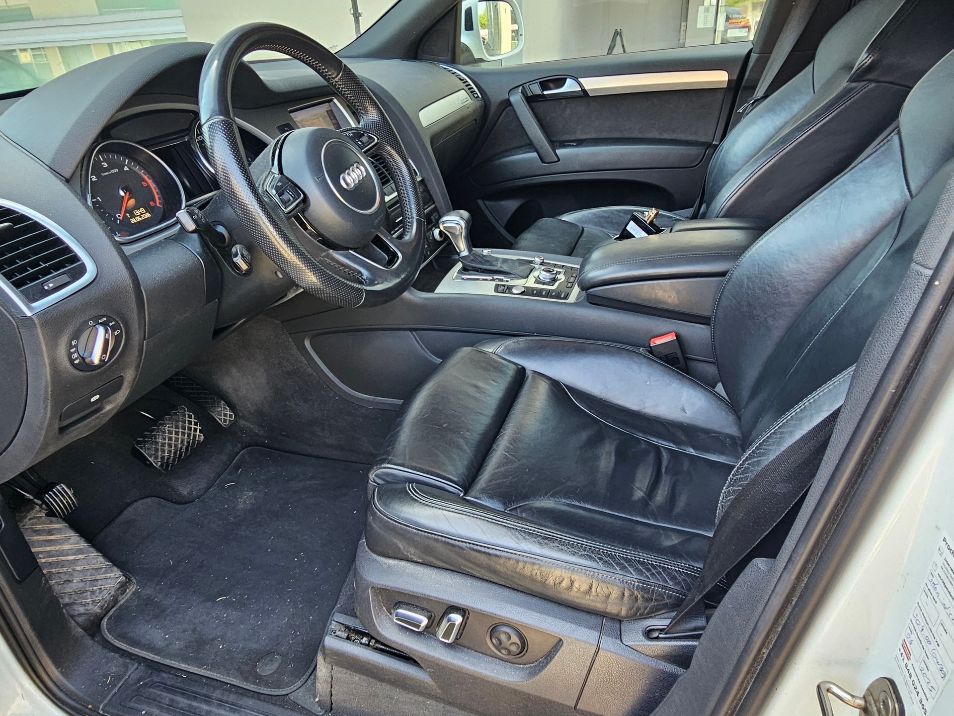 AUDI Q7 3.0 TDI quattro tiptronic-image-12