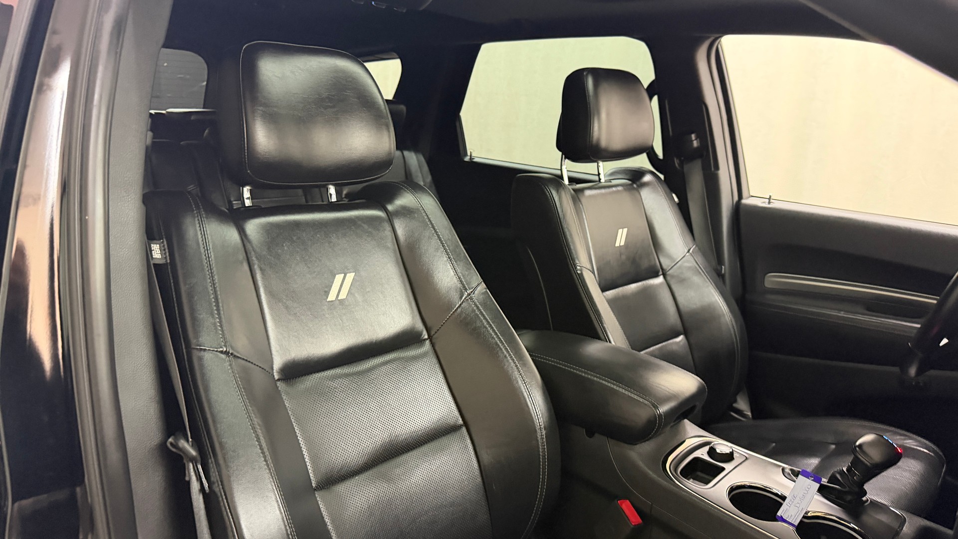 DODGE Durango-image-13