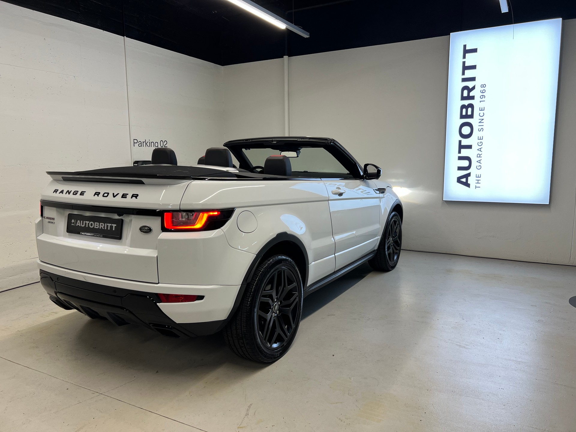 LAND ROVER Range Rover Evoque Convertible 2.0 Si4 HSE Dynamic-showroom-element-2