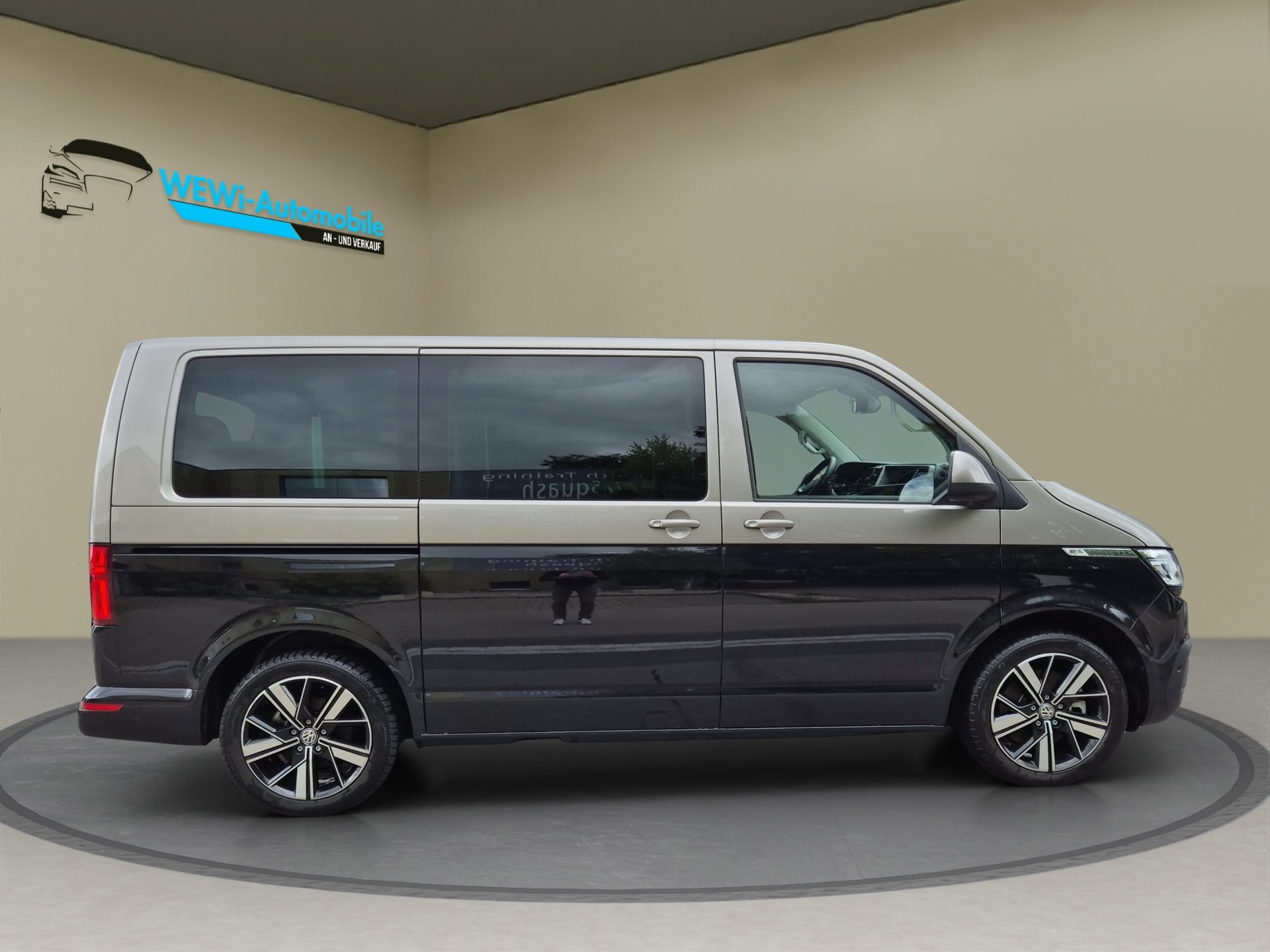 VW T6.1 Multivan 2.0 Bi-TDI Comfortline 4Motion DSG-showroom-element-1