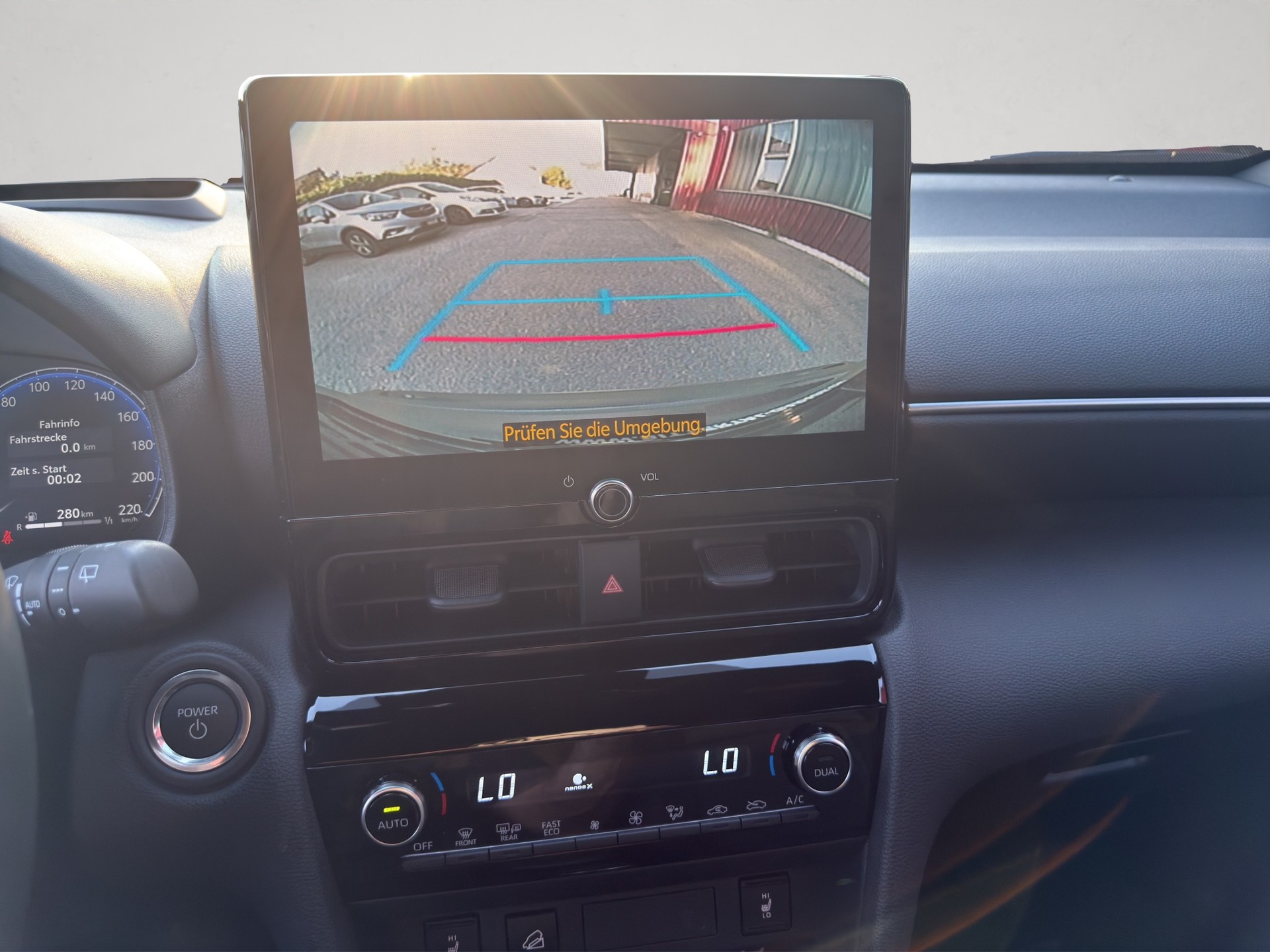 TOYOTA Yaris Cross 1.5 Style AWDi e-CVT-image-13