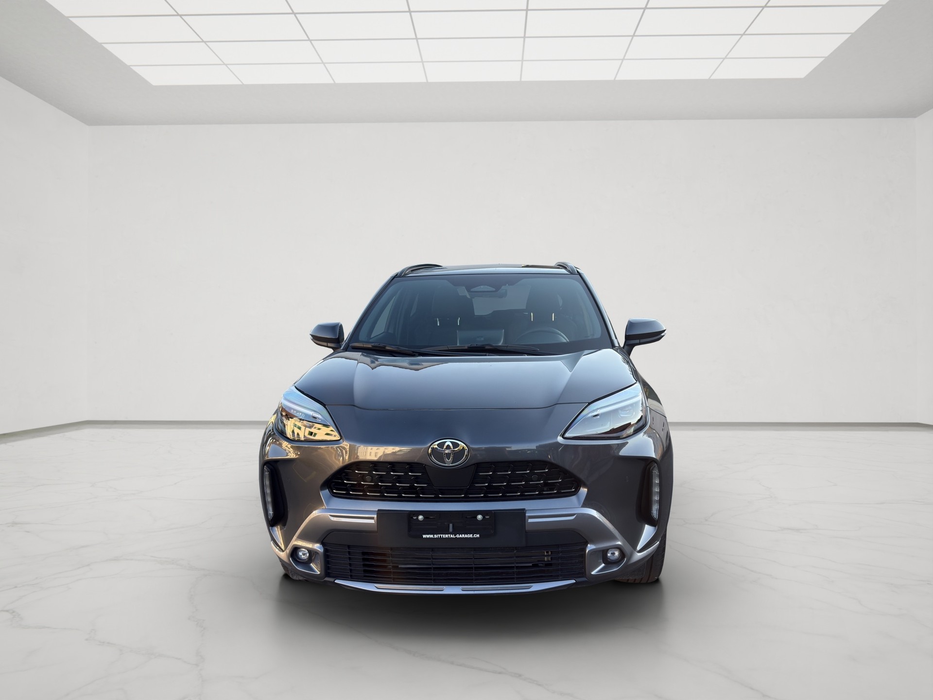 TOYOTA Yaris Cross 1.5 Style AWDi e-CVT-showroom-element-1