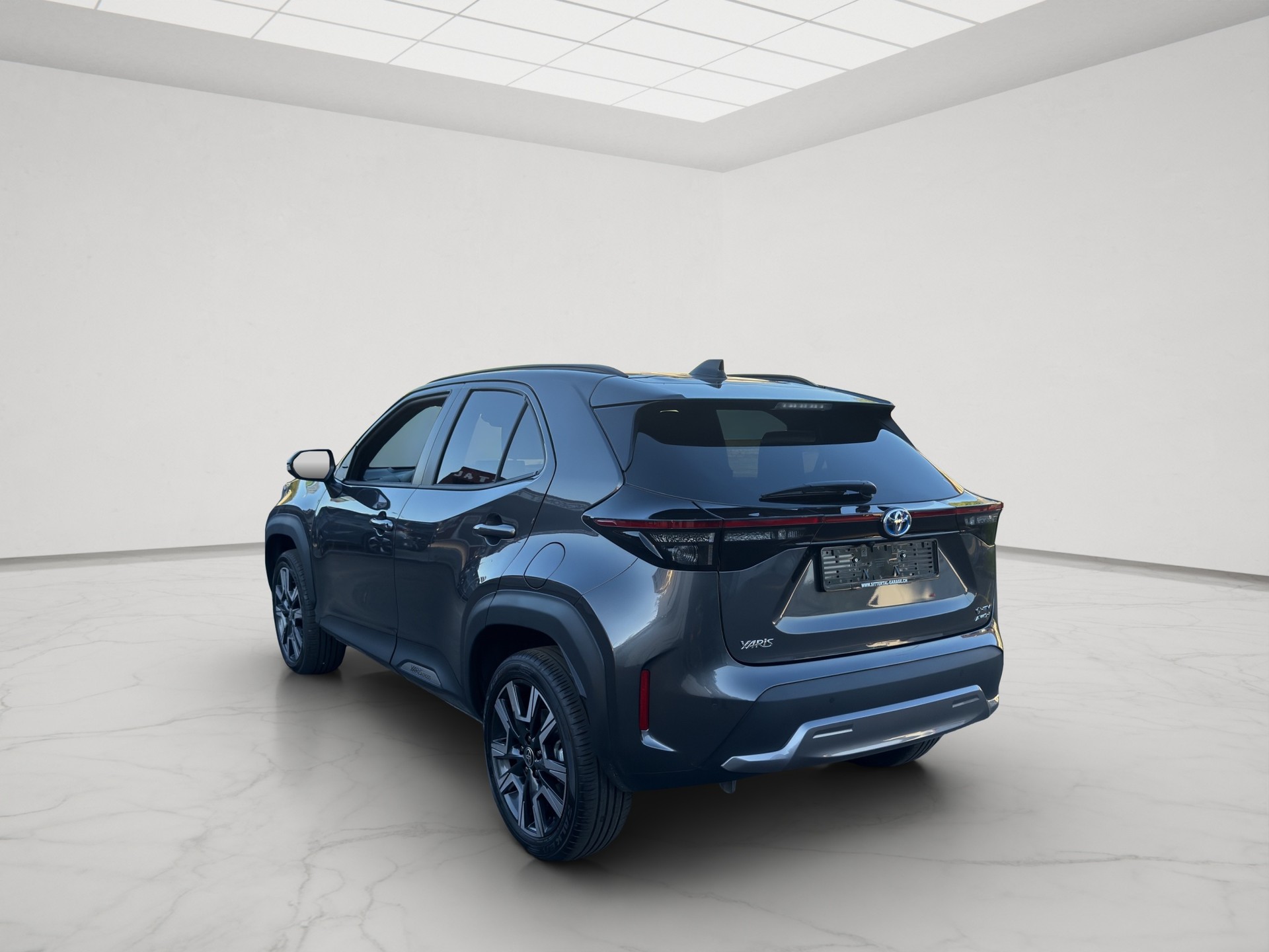 TOYOTA Yaris Cross 1.5 Style AWDi e-CVT-showroom-element-3