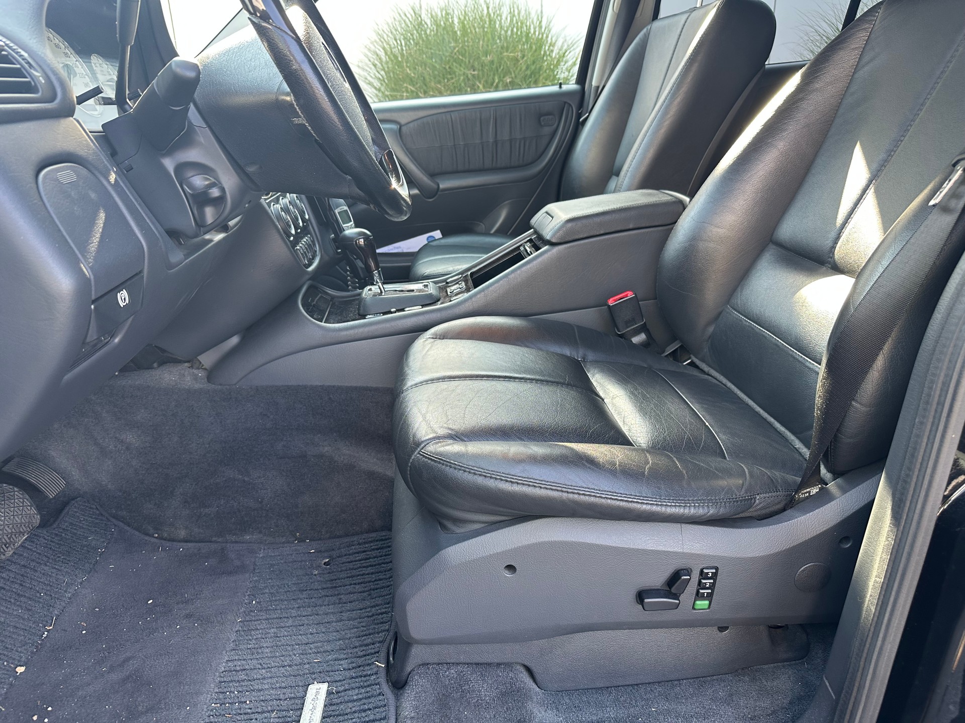 MERCEDES-BENZ ML 55 AMG Automatic-image-3