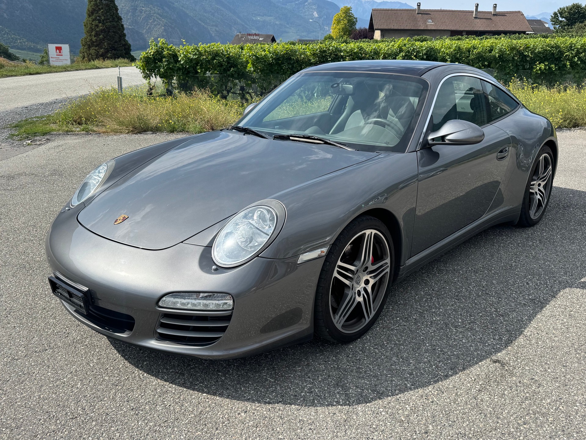 PORSCHE Targa 4S