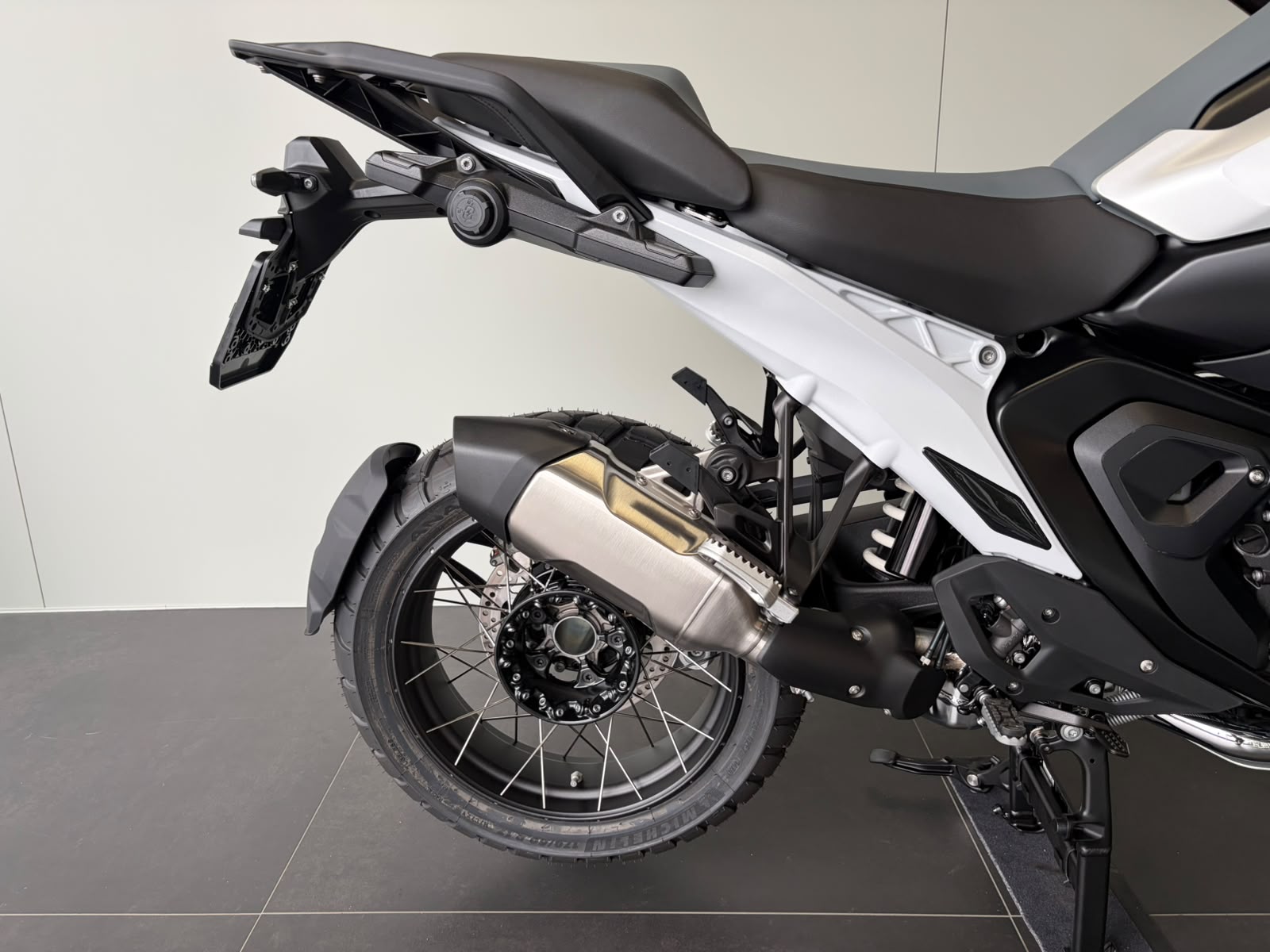 BMW R 1300 GS-image-10