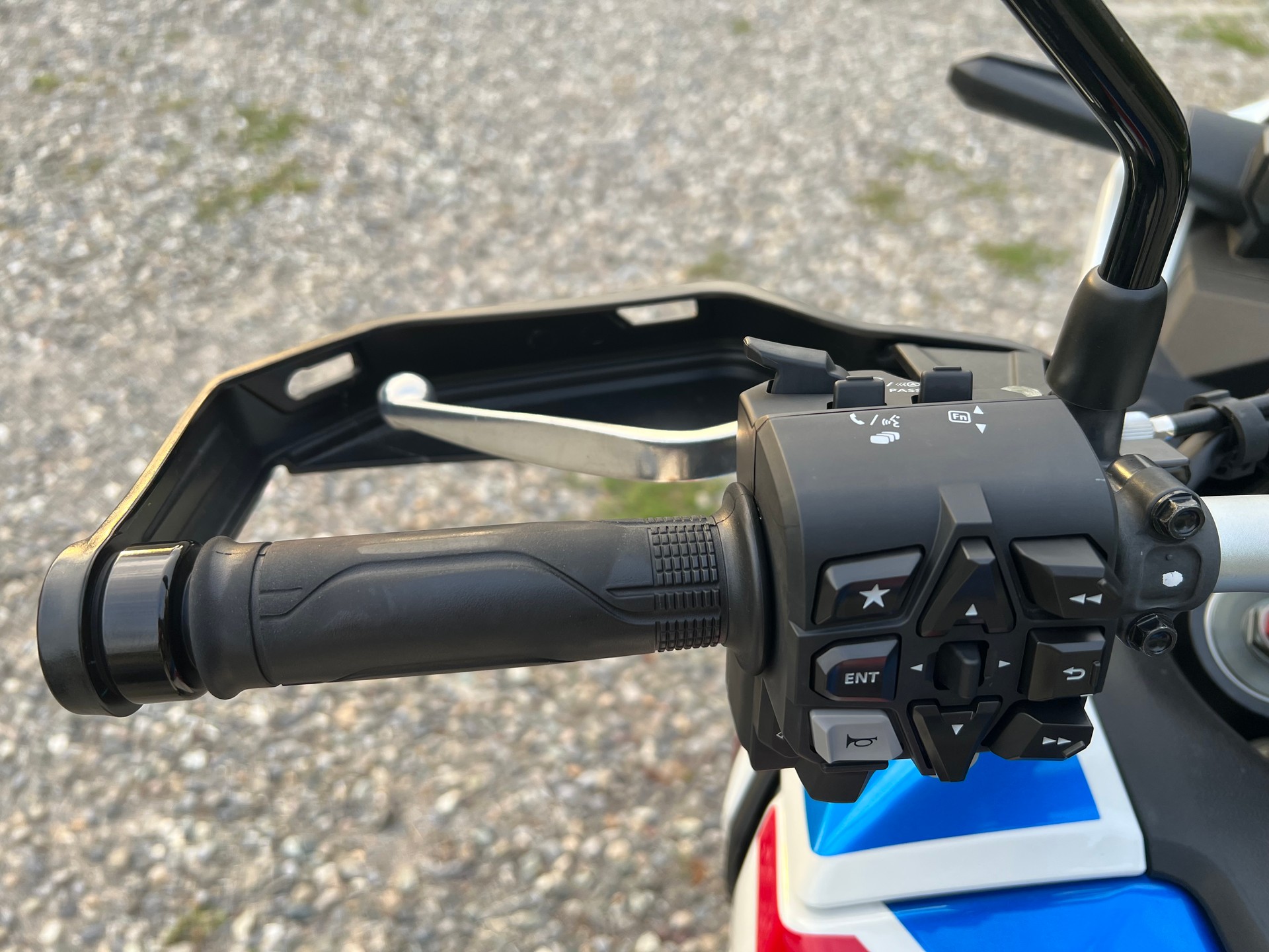 HONDA CRF 1100 Africa Twin-image-6