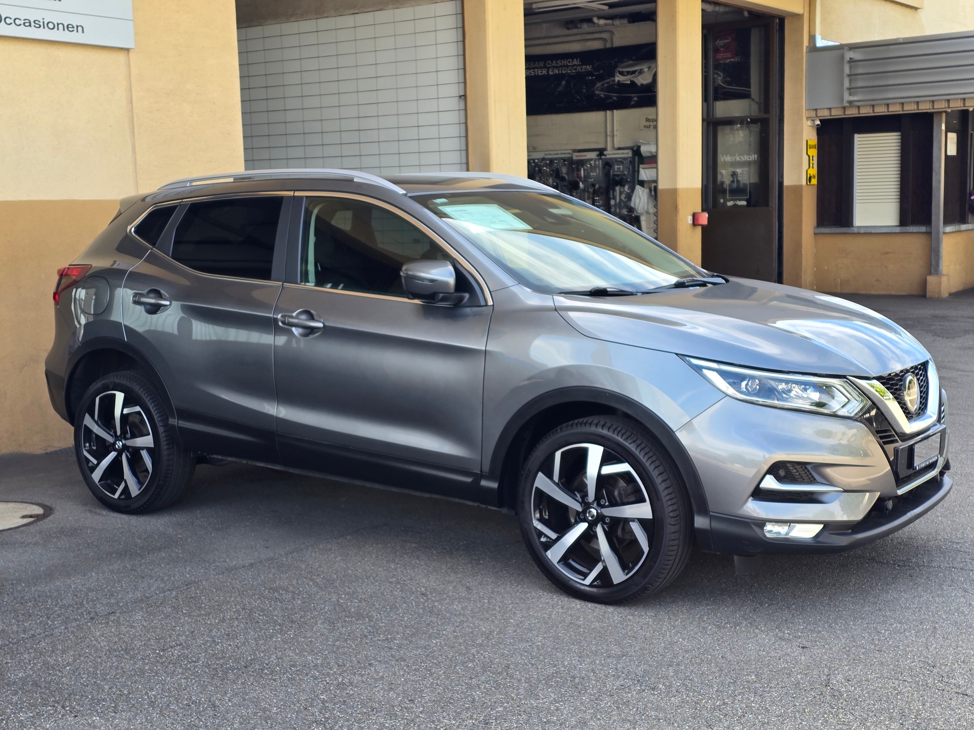 NISSAN Qashqai 1.7 dCi tekna ALL-MODE 4x4-showroom-element-3