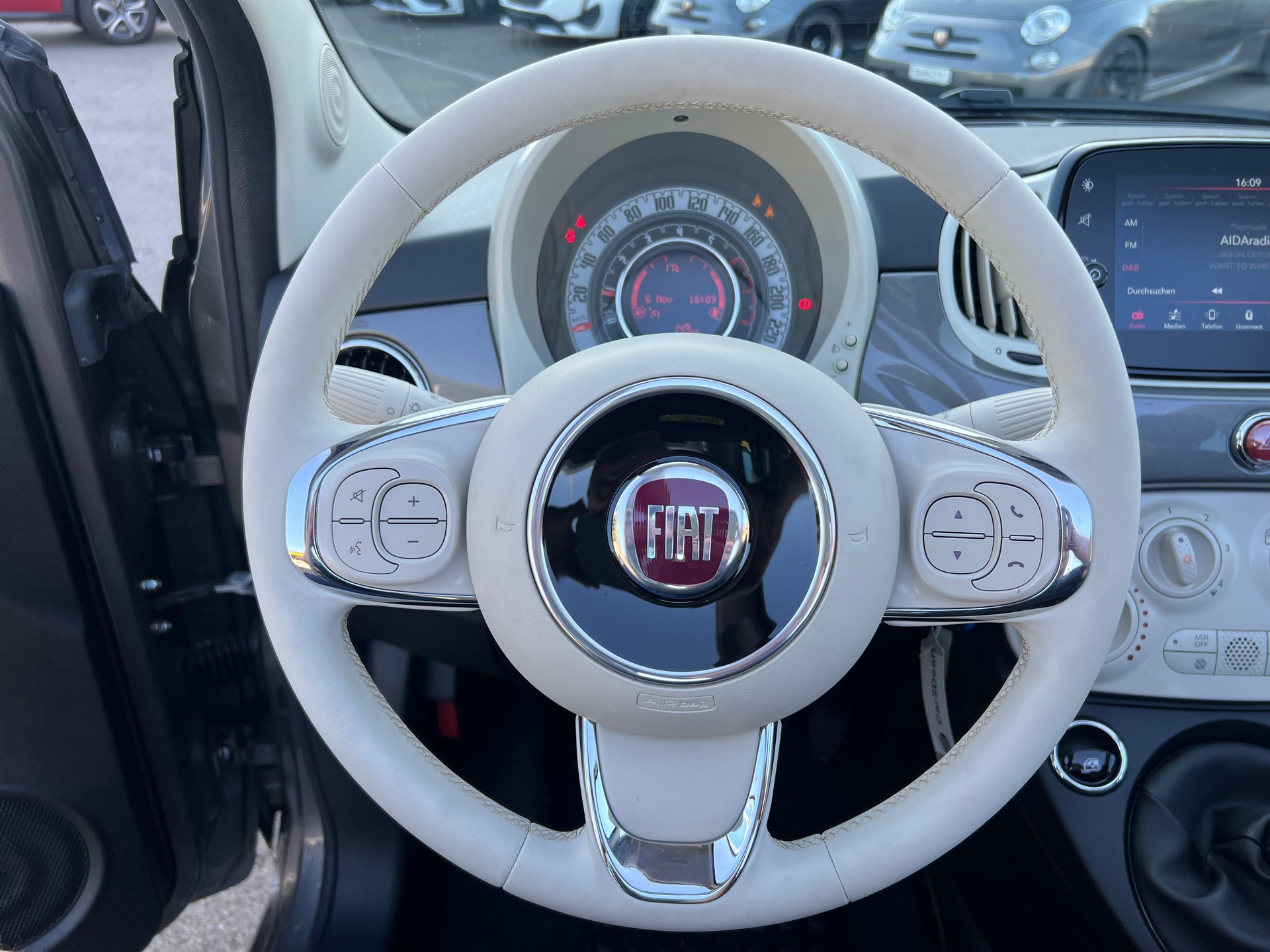 FIAT 500C 1.0 N3 MildHybrid Swiss Edition Spezialle-image-26
