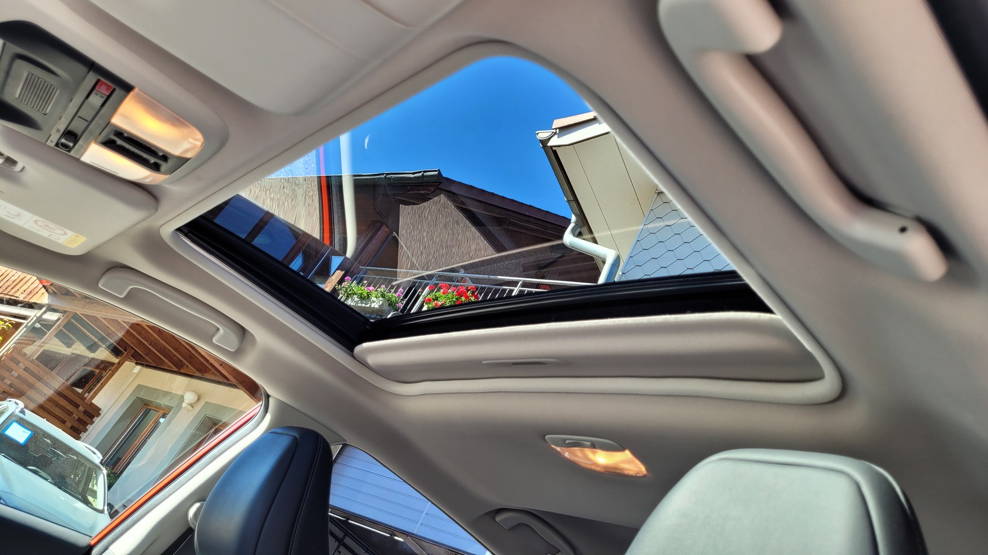 SUBARU Impreza 2.0 e-Boxer Luxury AWD Lineartronic-image-7