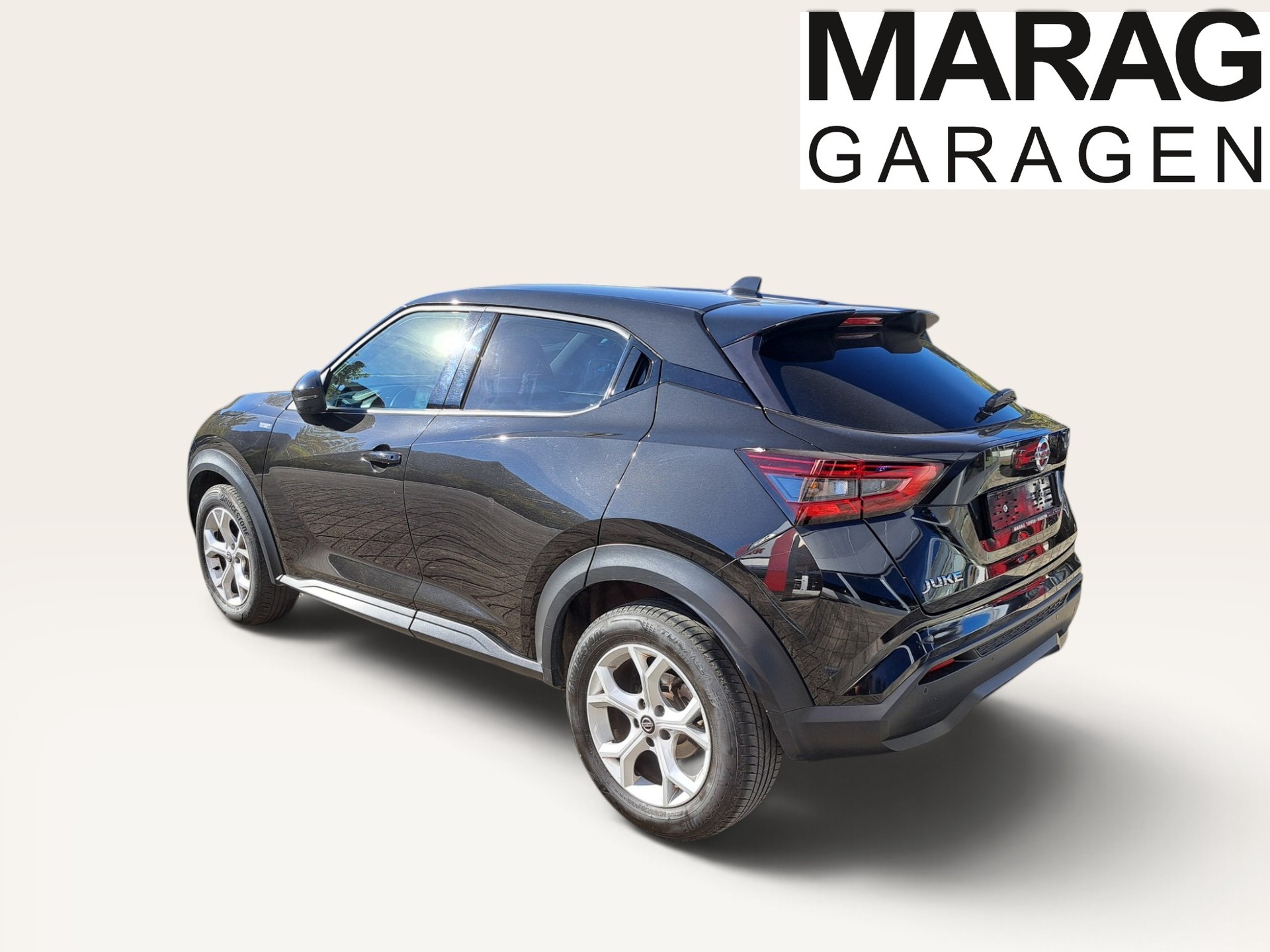 NISSAN Juke 1.0 DIG-T N-Connecta DCT-image-9