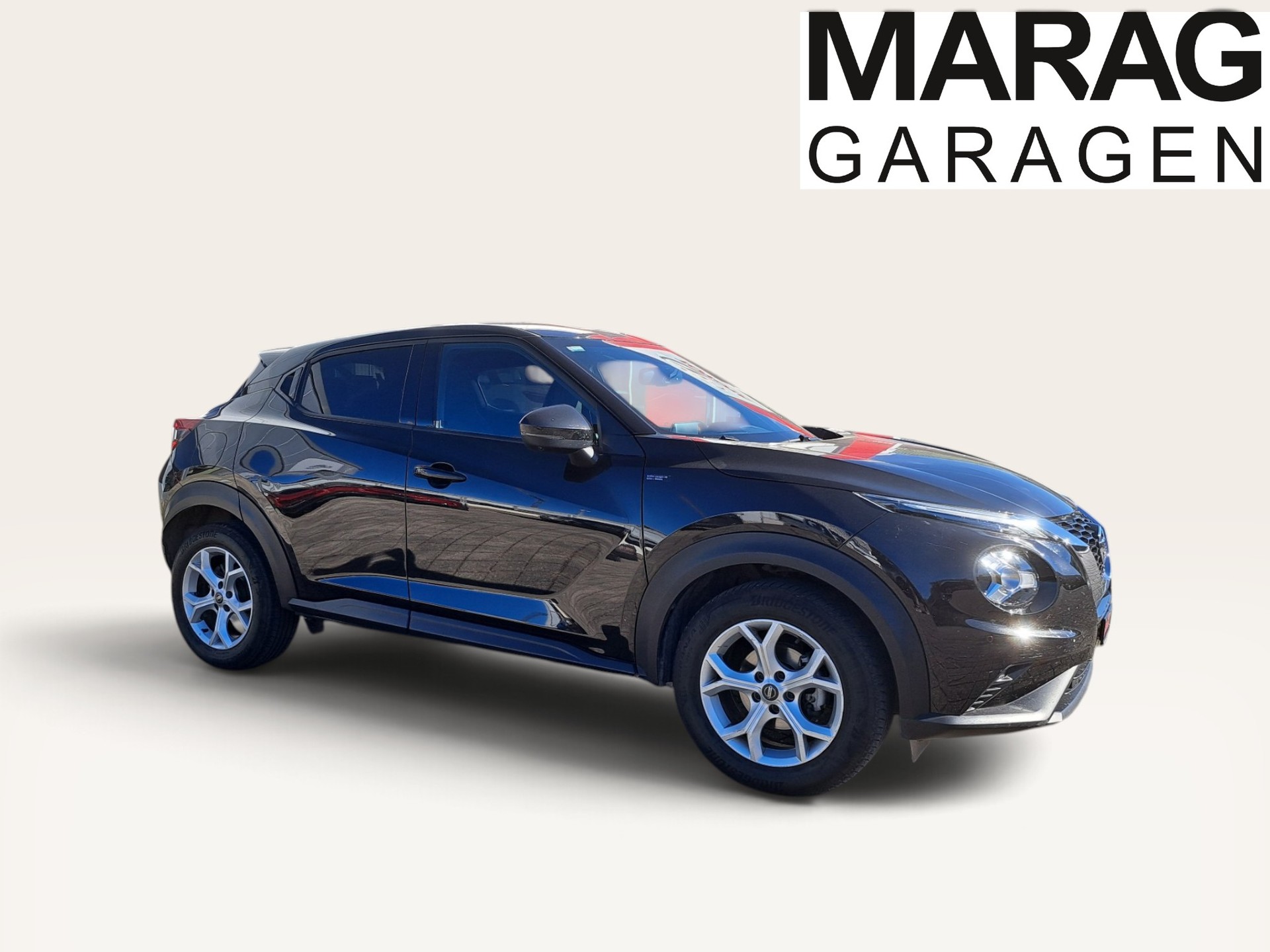 NISSAN Juke 1.0 DIG-T N-Connecta DCT-image-3