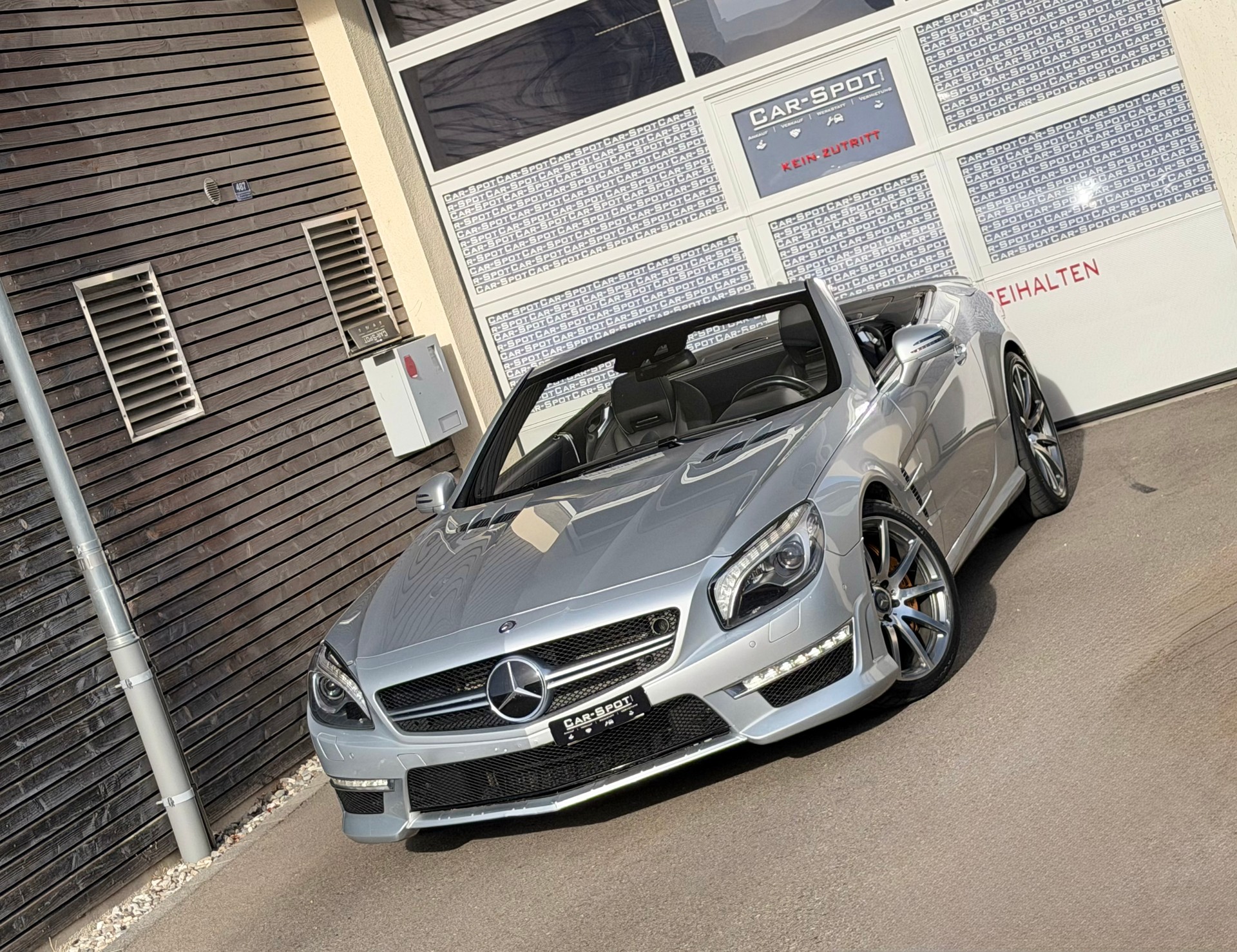 MERCEDES-BENZ SL 63 AMG Speedshift