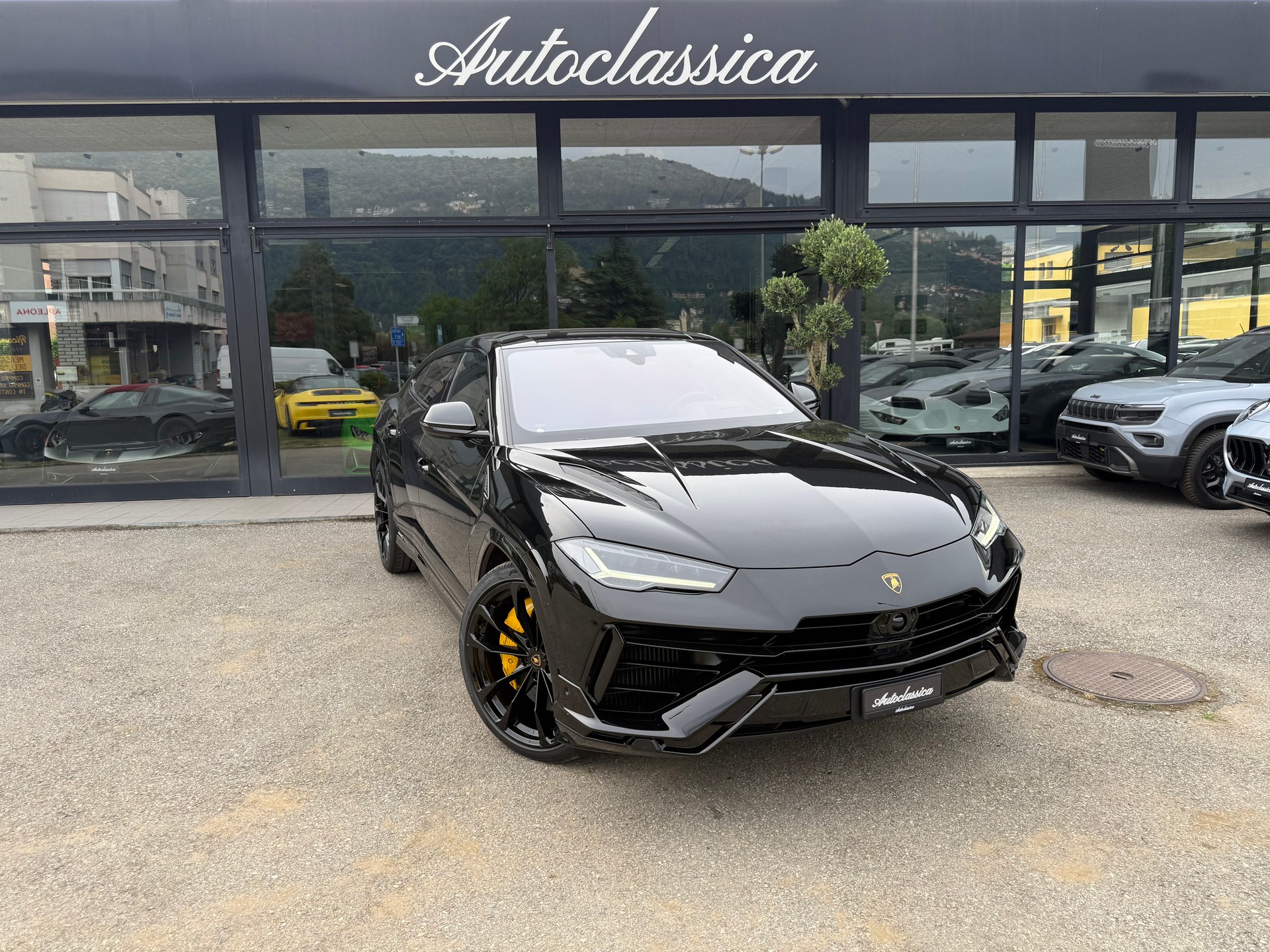 LAMBORGHINI Urus S