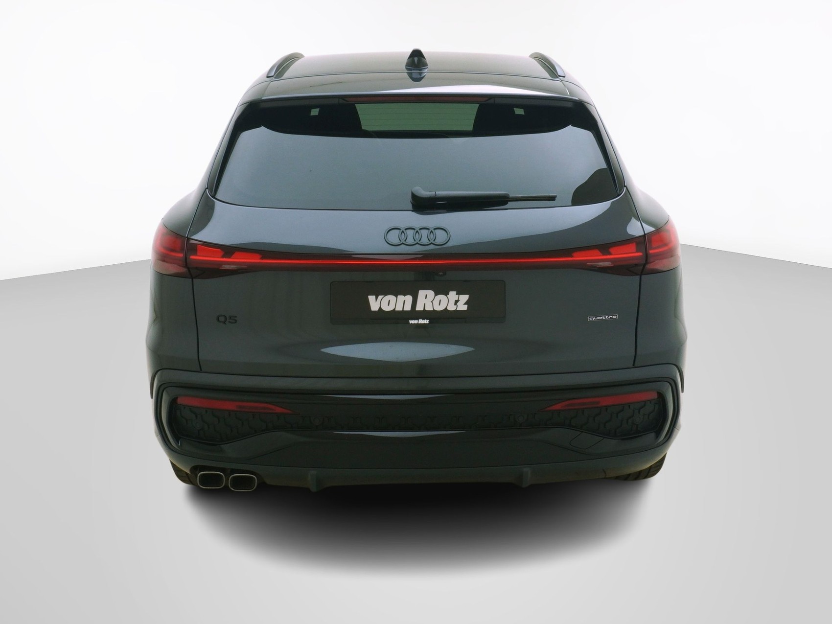 AUDI Q5 2.0 TDI S line quattro S-Tronic-showroom-element-2