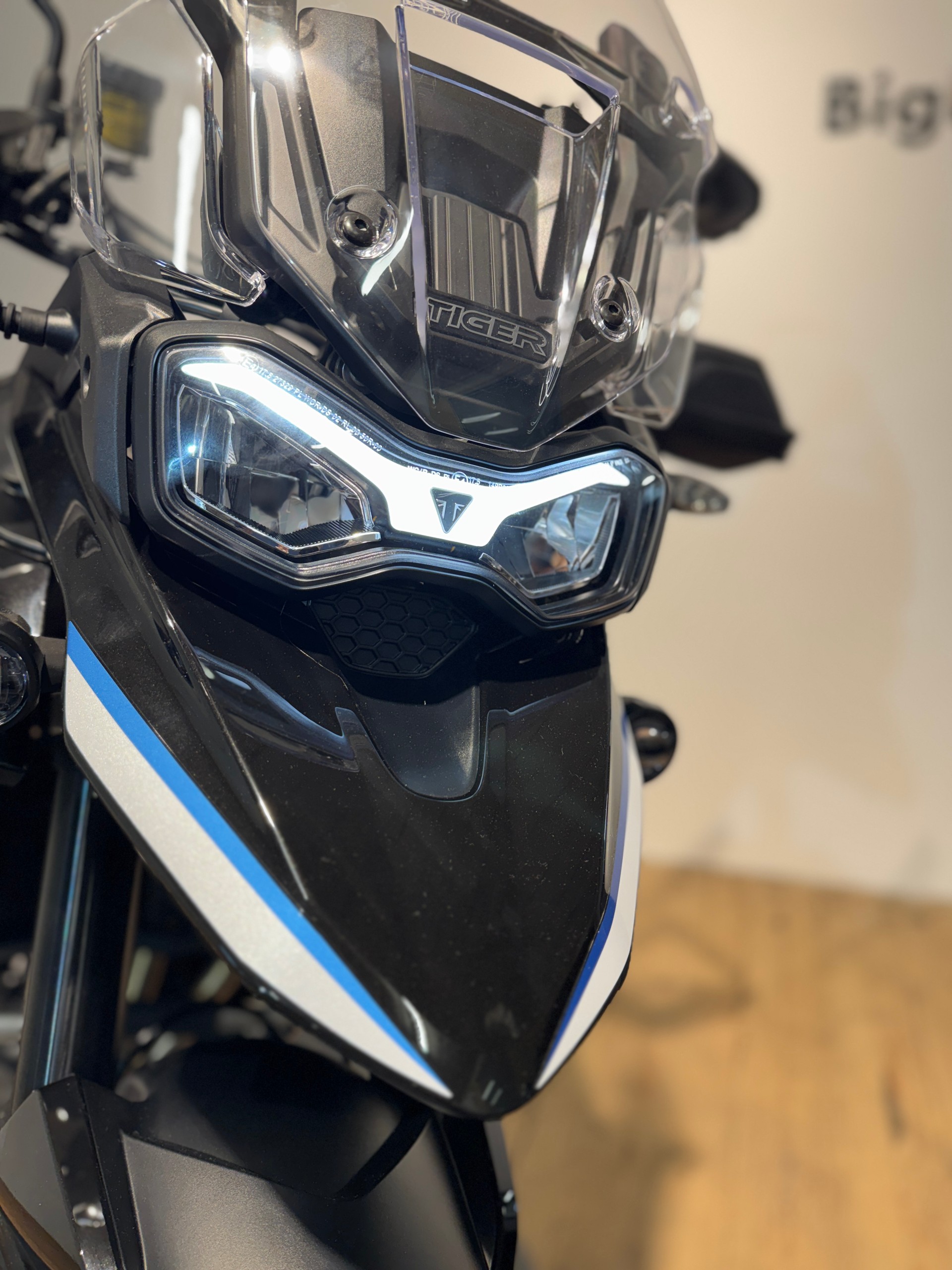 TRIUMPH Tiger 900 Alpine Edition (neu)-image-8
