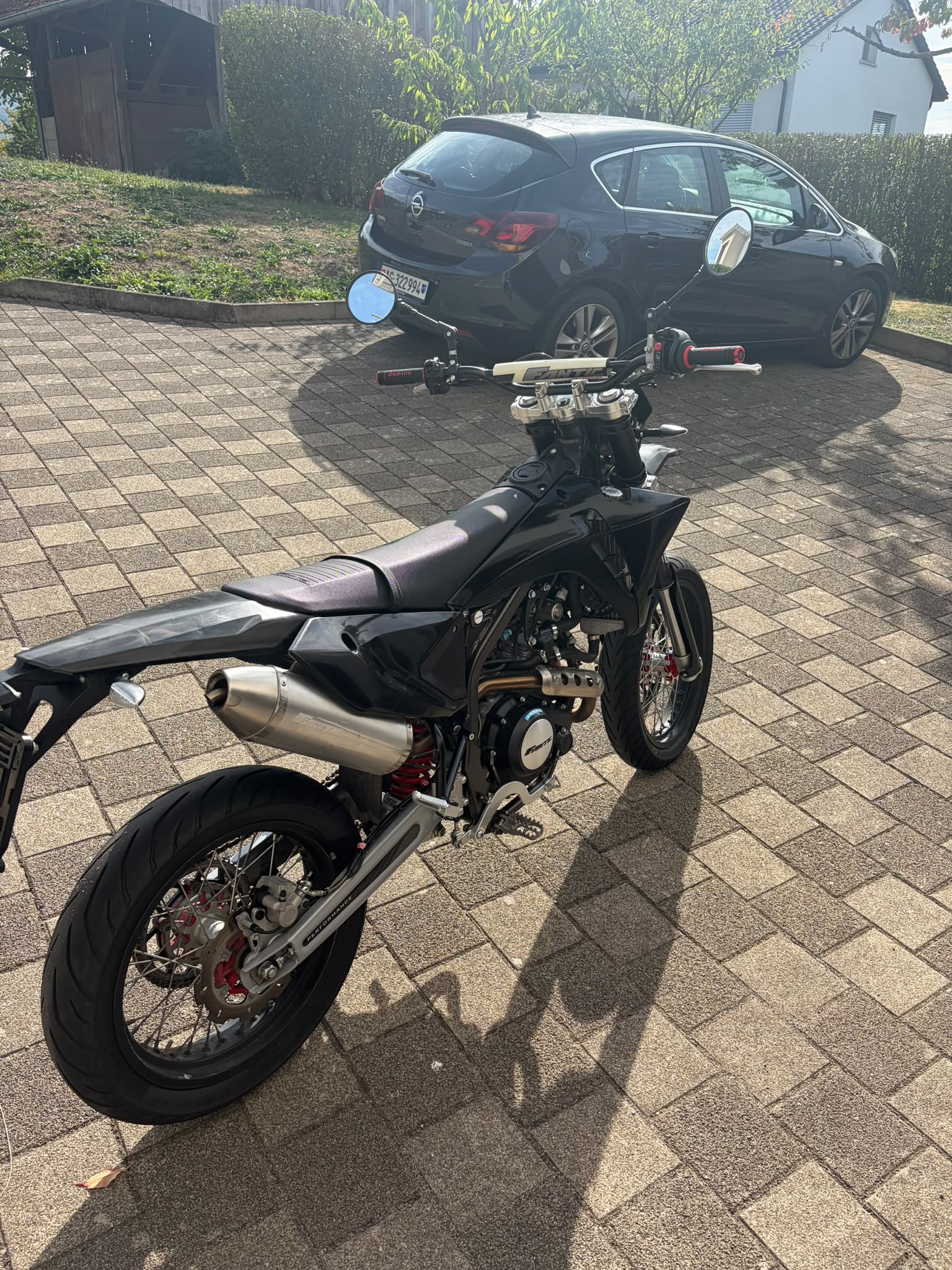 FANTIC XMF 125-image-1