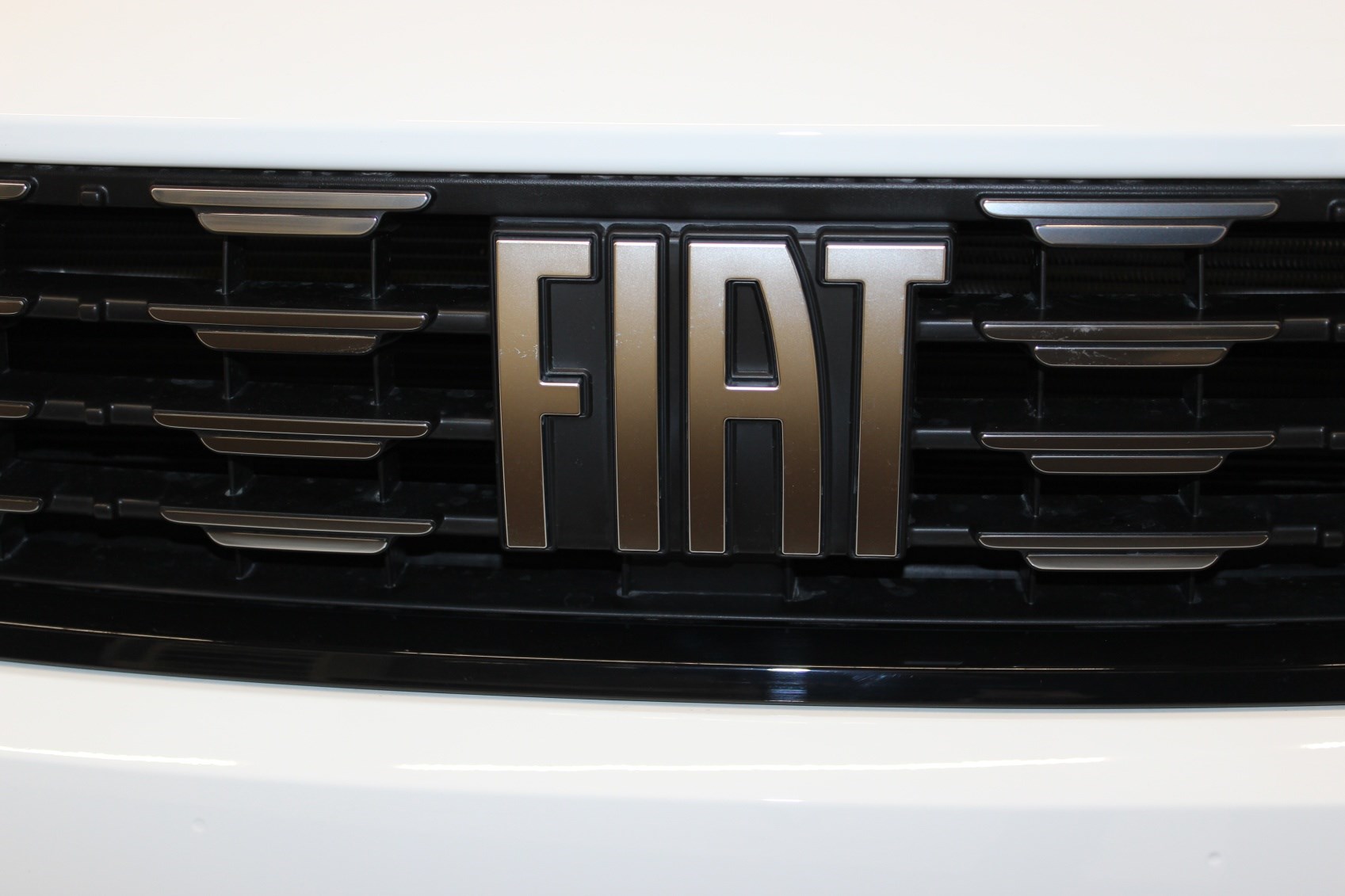 FIAT Tipo Hybrid 1.5 Swiss Edition-image-15