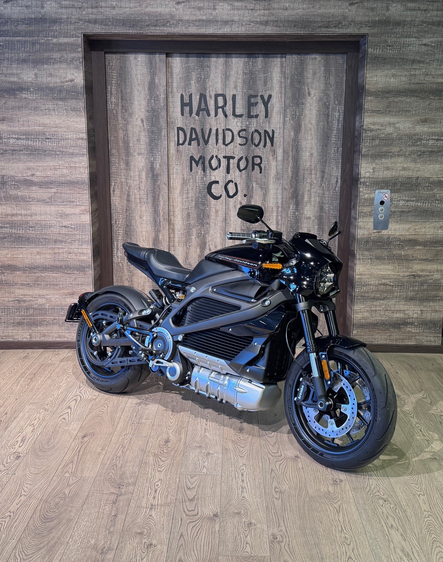 HARLEY-DAVIDSON Live Wire-image-1