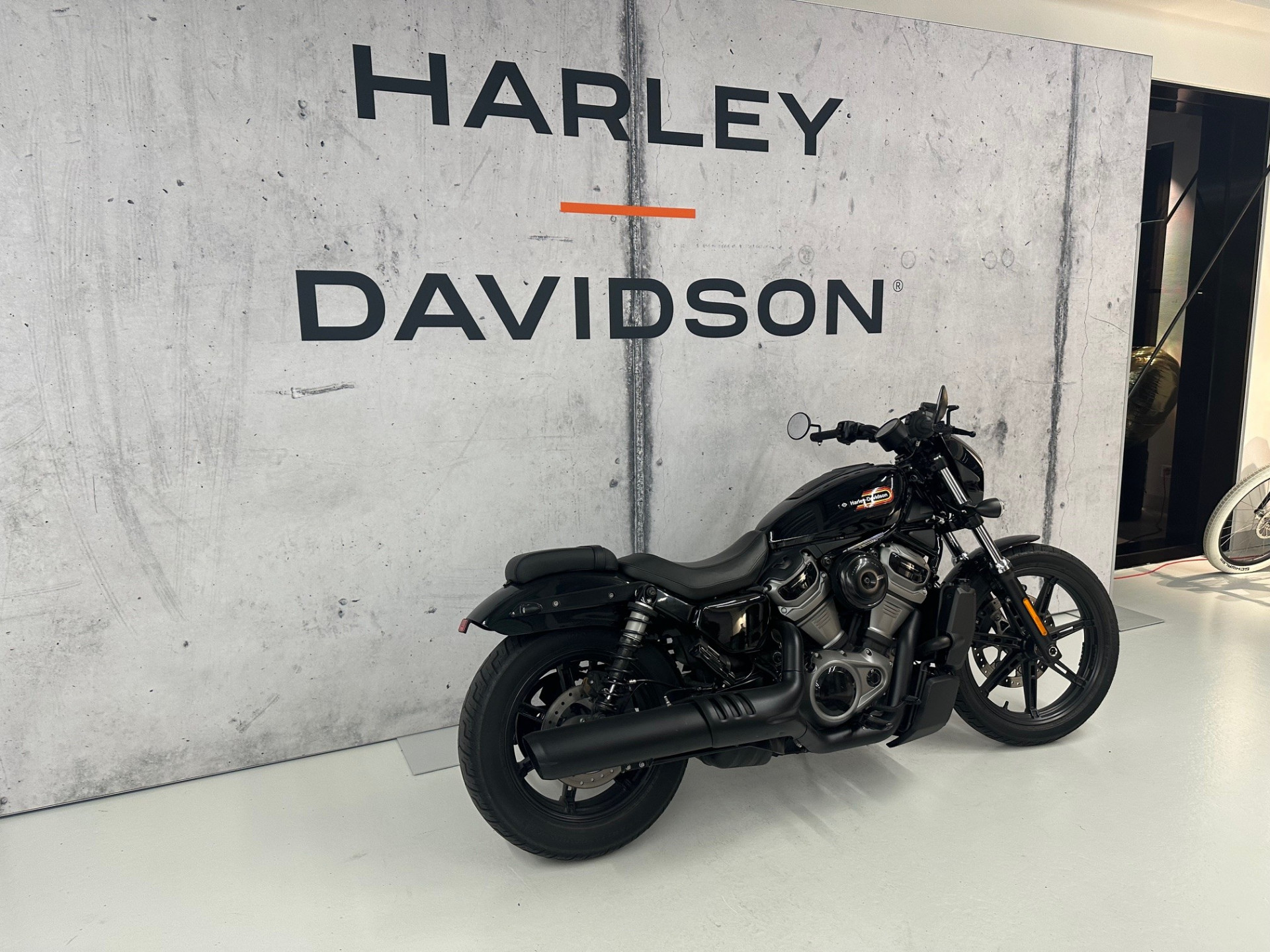 HARLEY-DAVIDSON RH 975 Nightster-showroom-element-2
