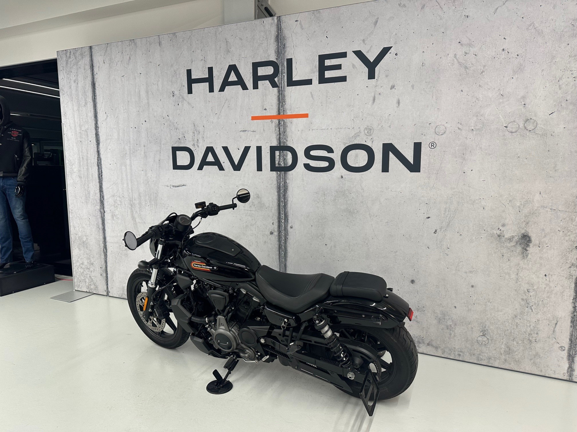 HARLEY-DAVIDSON RH 975 Nightster-image-4