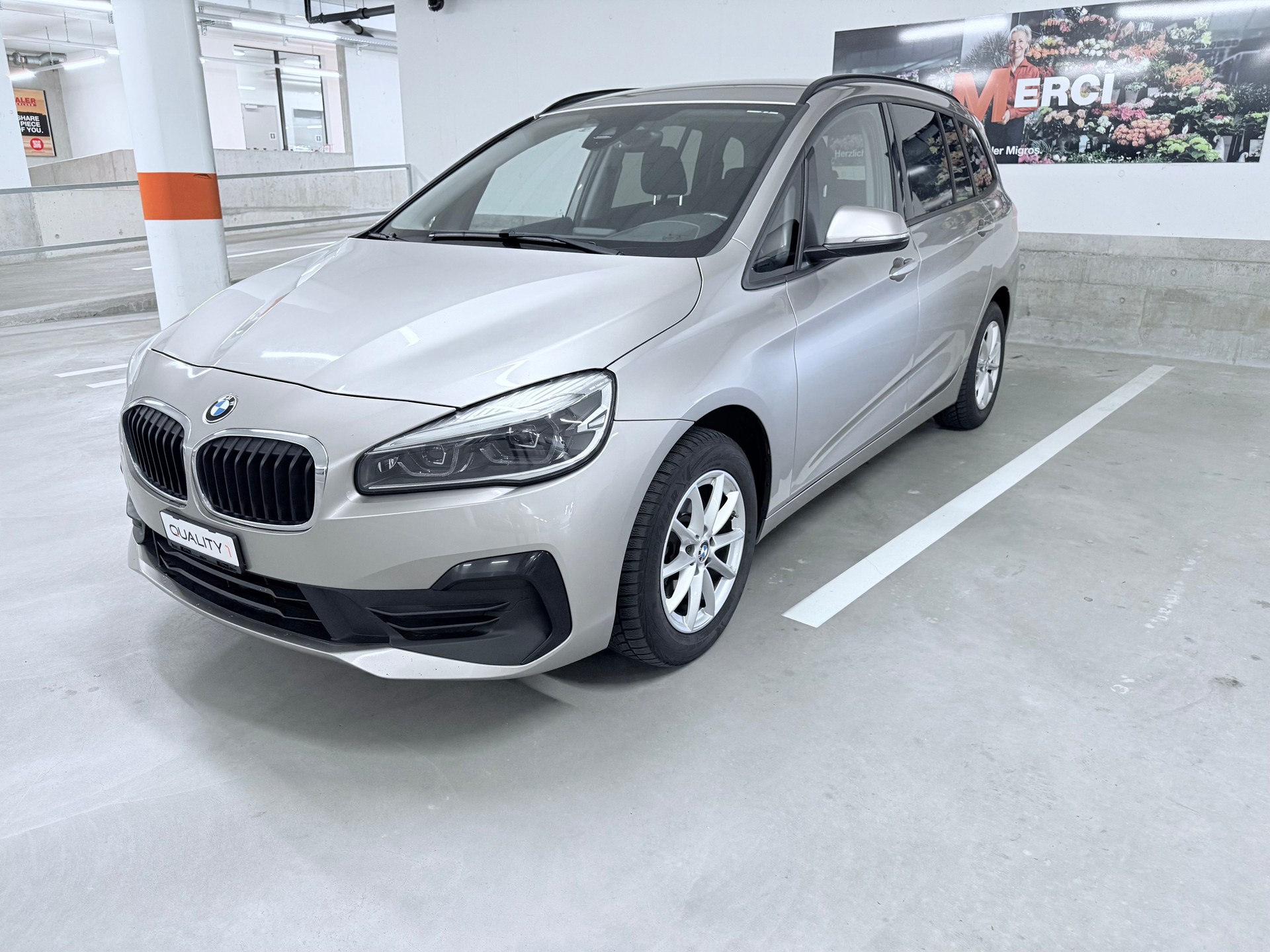 BMW 216d Gran Tourer-image-1