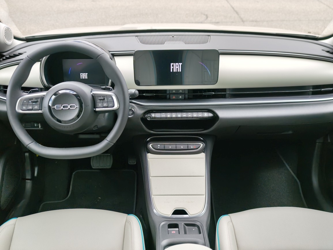 FIAT 600 1.2 Hybrid 136 La Prima Bicolore-image-7