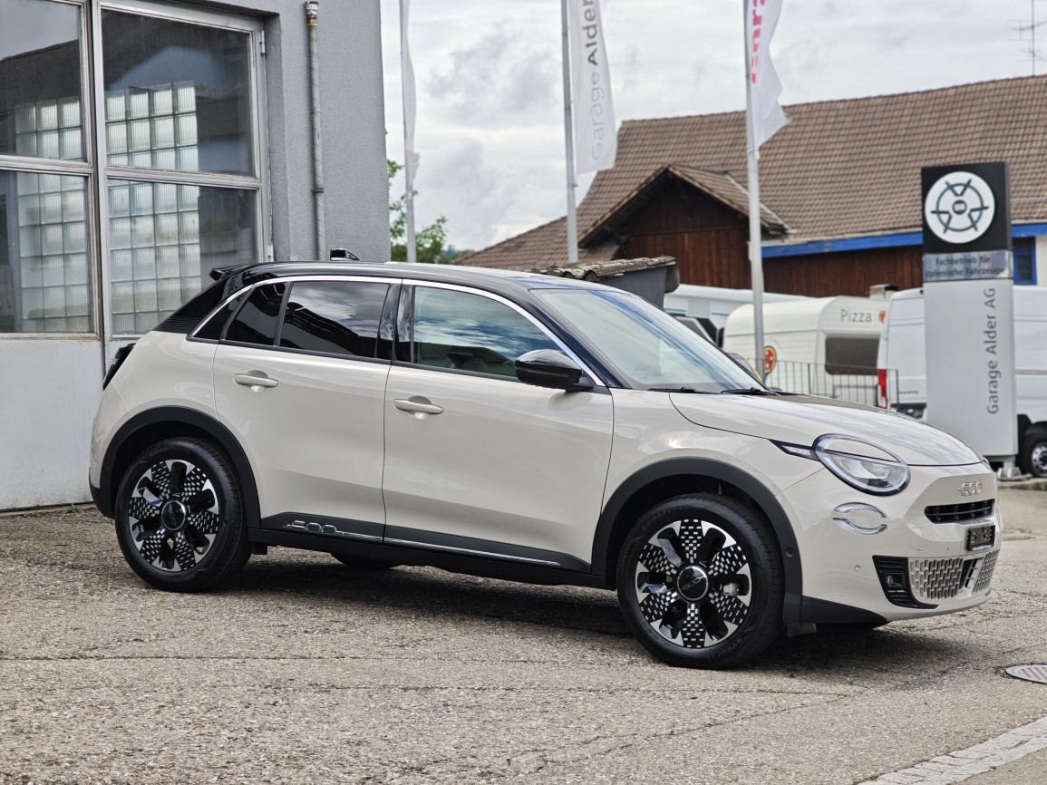 FIAT 600 1.2 Hybrid 136 La Prima Bicolore-image-1