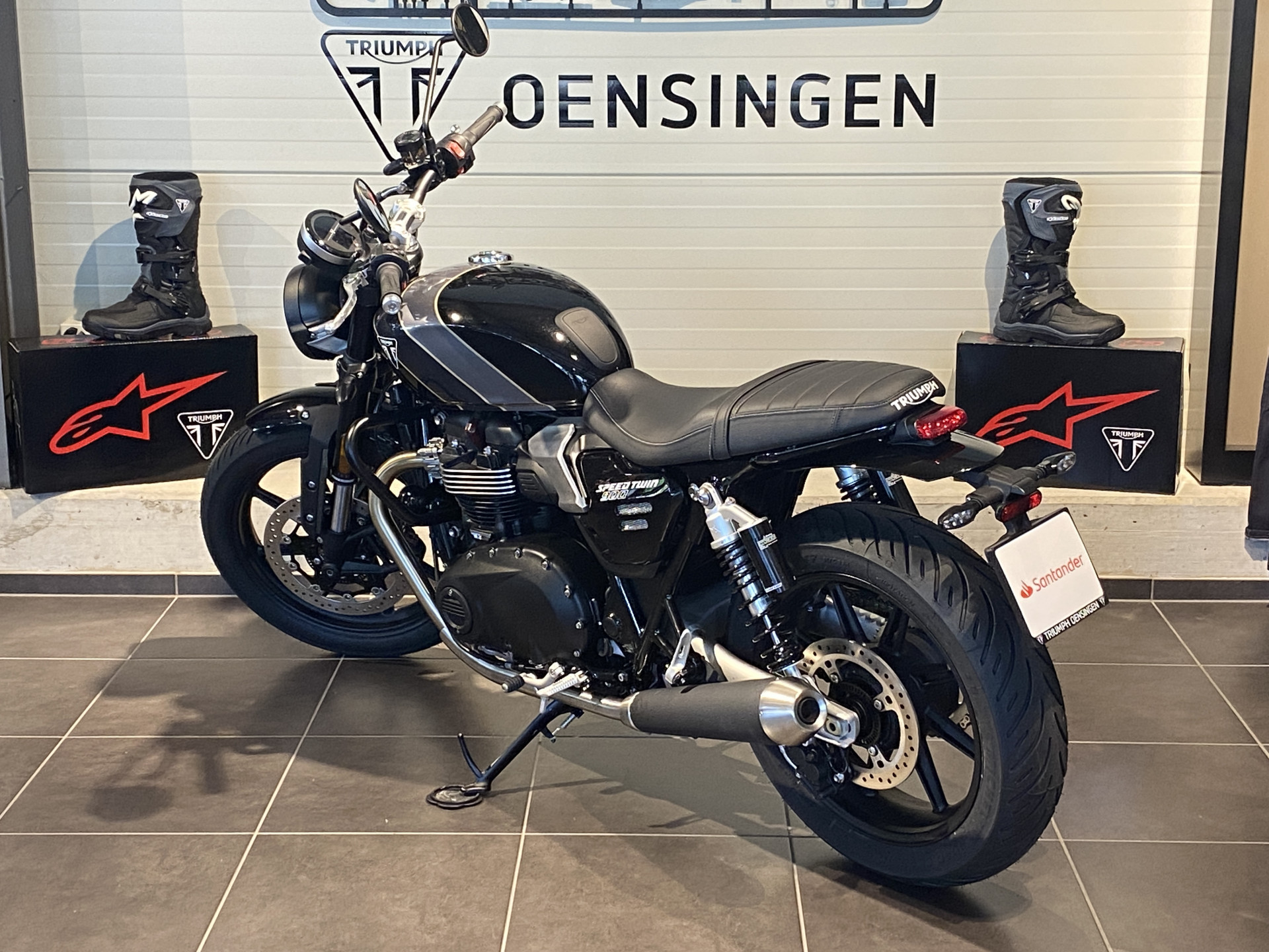 TRIUMPH Speed Twin 900 (4.49 % Power Leasing - Gültig bis 31.06.2026)-image-4