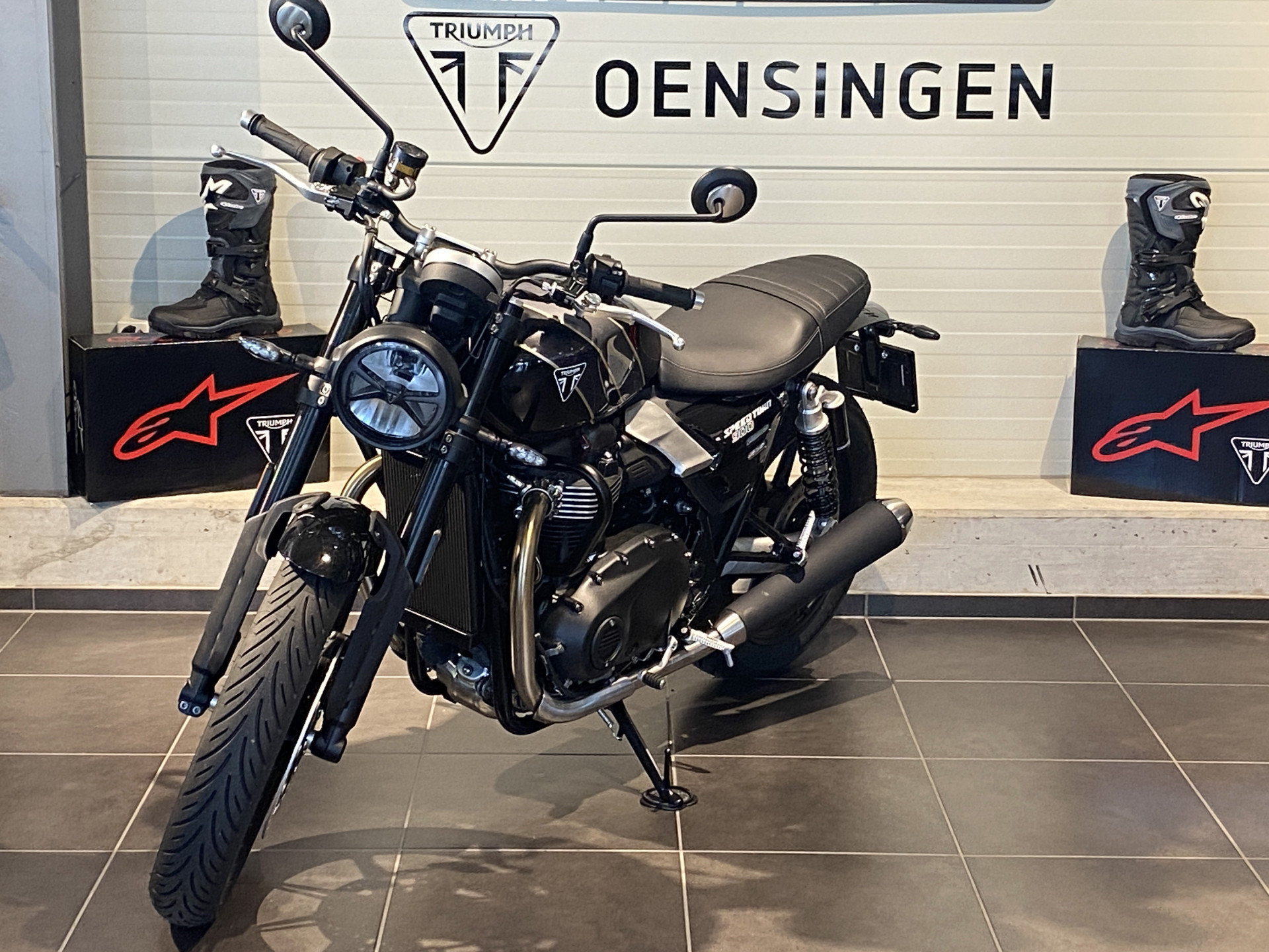TRIUMPH Speed Twin 900 (4.49 % Power Leasing - Gültig bis 31.06.2026)-image-1