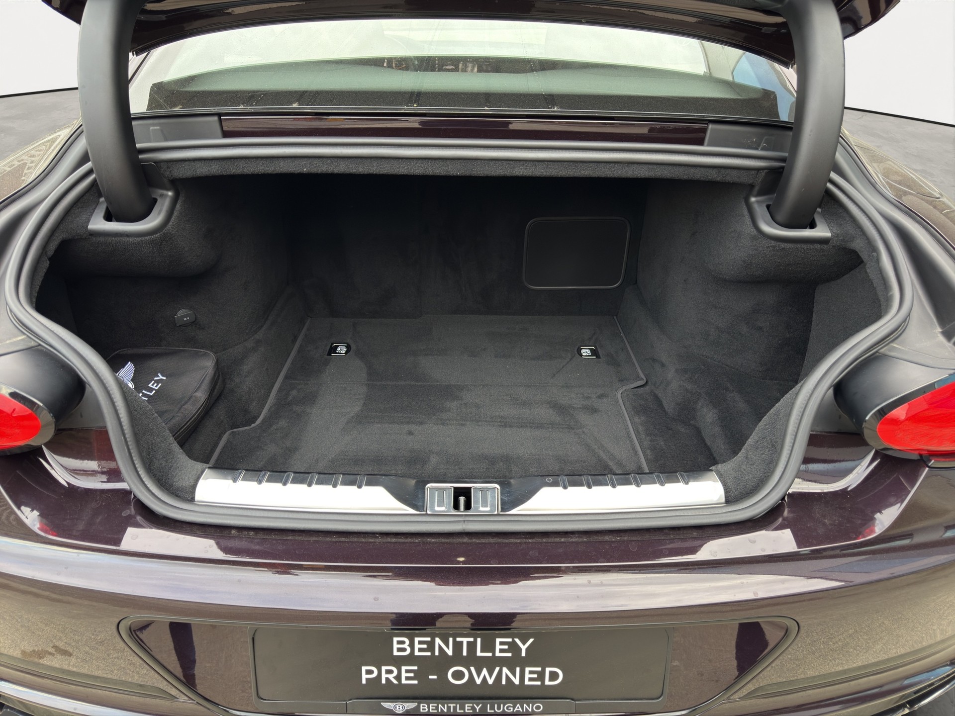 BENTLEY Continental GT 4.0 V8-image-10