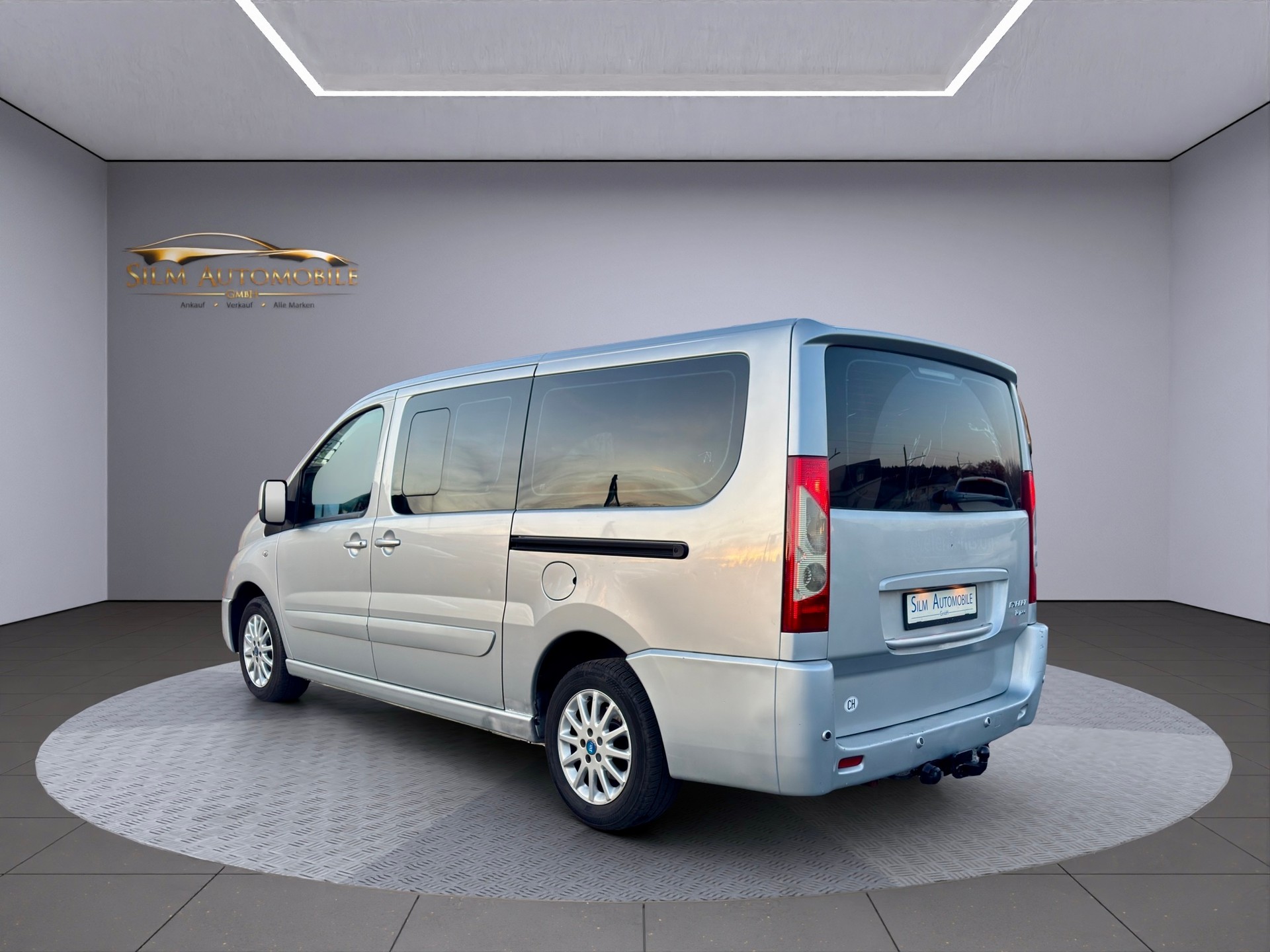 PEUGEOT Expert Tepee 2.0 HDi 163 PS, Automat, Allure L2 Lange version, 2 Schiebetüre, 8 Sitze, AHK-image-5