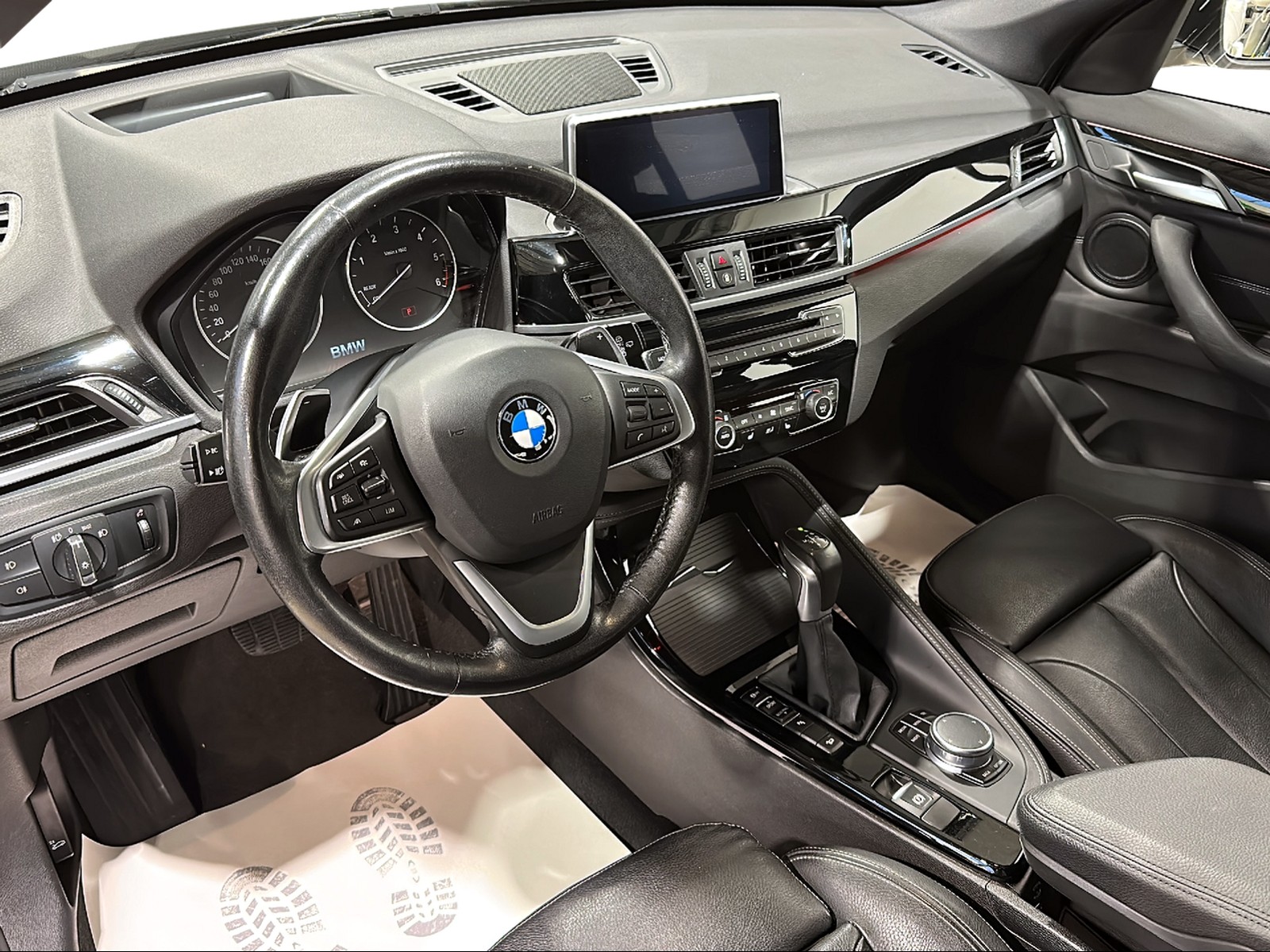 BMW X1 xDrive 20d Sport Line Steptronic-showroom-element-1