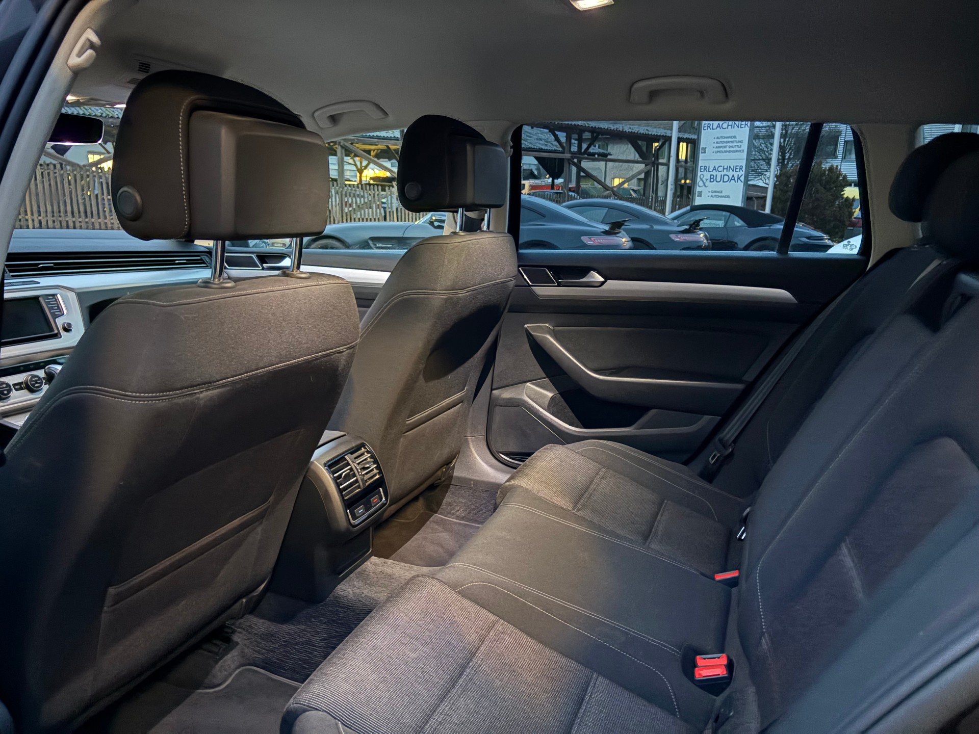 VW Passat Variant 2.0 TDI BMT Comfortline DSG-image-10