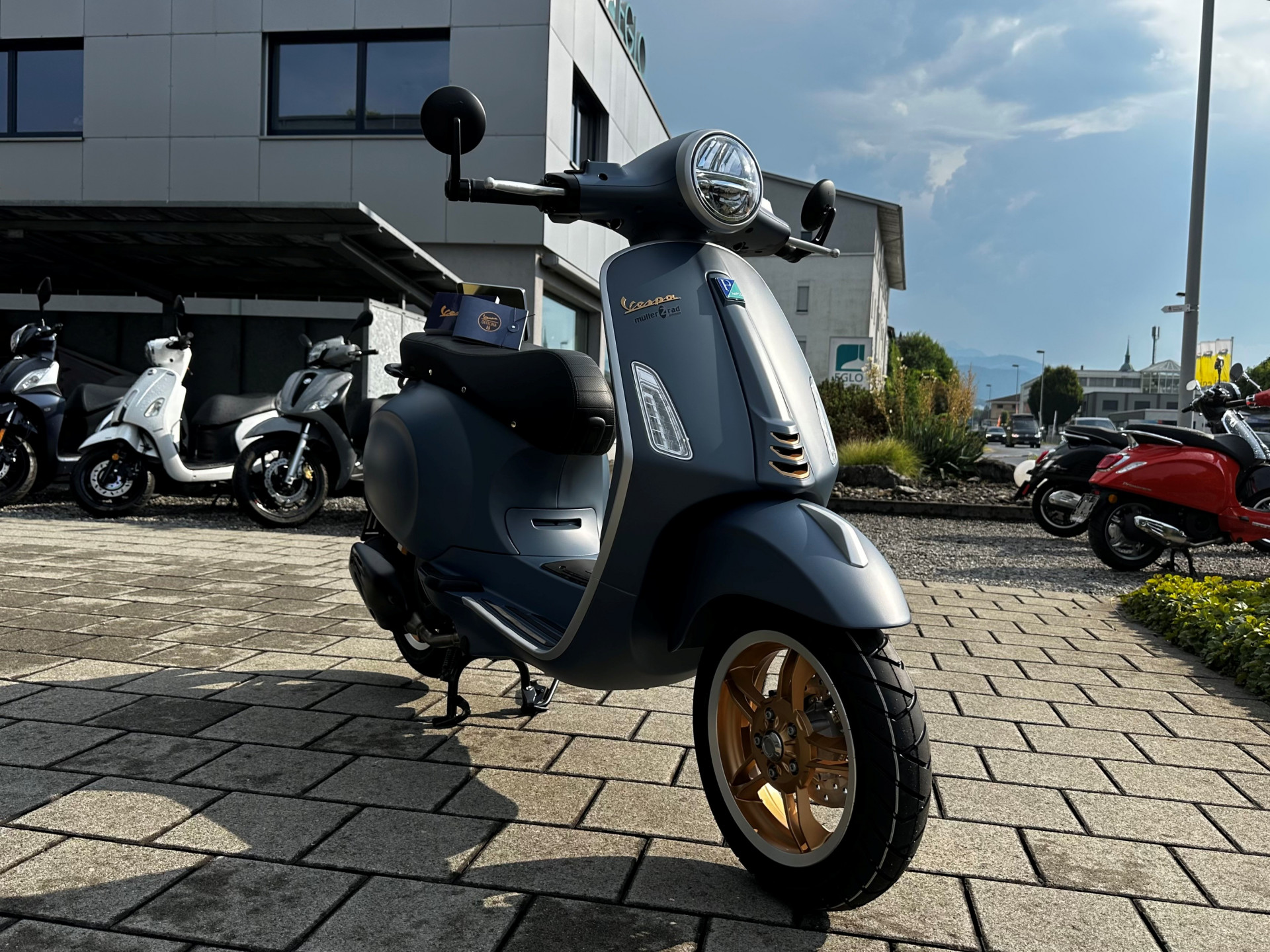 PIAGGIO Vespa Primavera 125-image-0