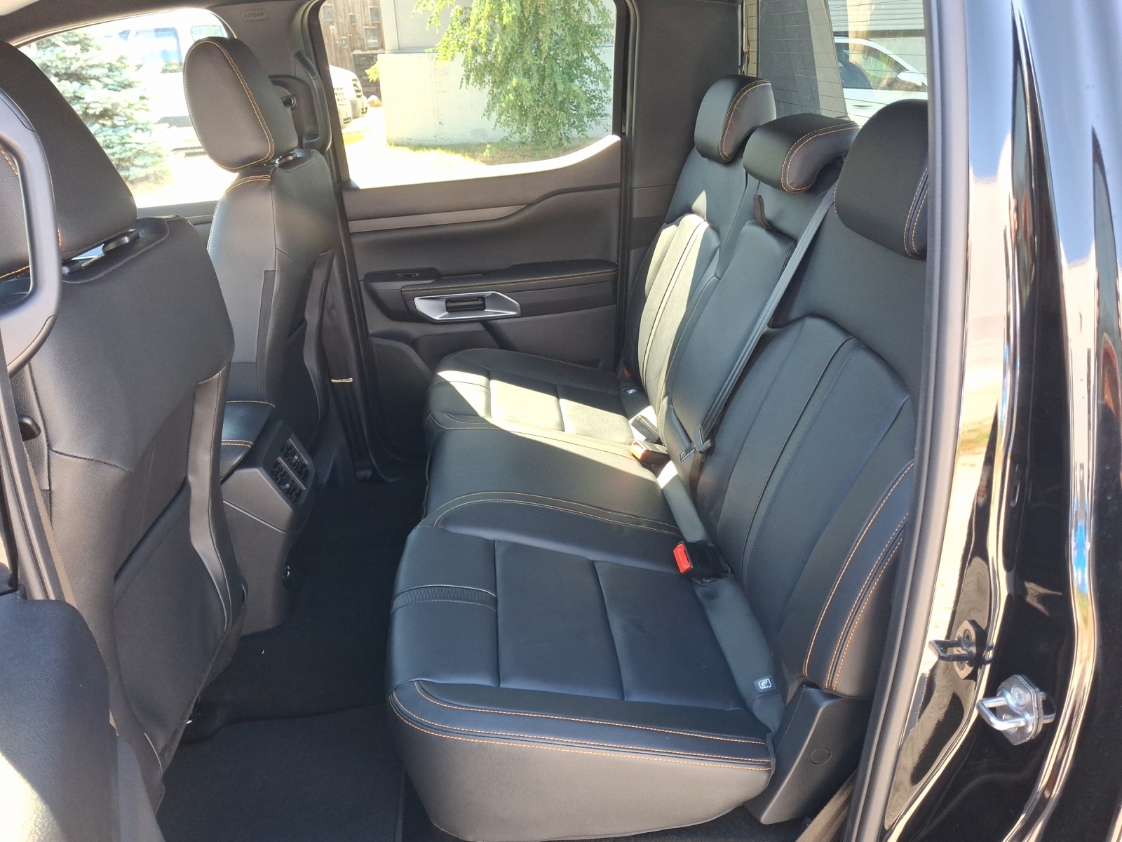 FORD Ranger Wildtrak 2.0 Diesel Eco Blue e-4WD Automat-image-6