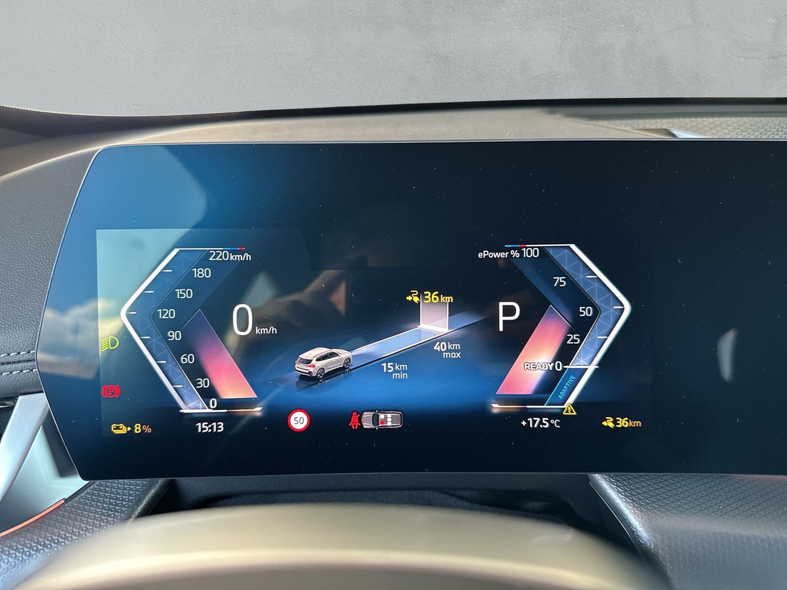 BMW iX1 eDrive 20 Edition M Sport 📍-image-18