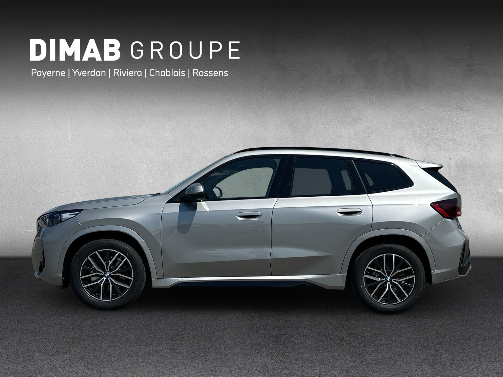 BMW iX1 eDrive 20 Edition M Sport 📍-showroom-element-2