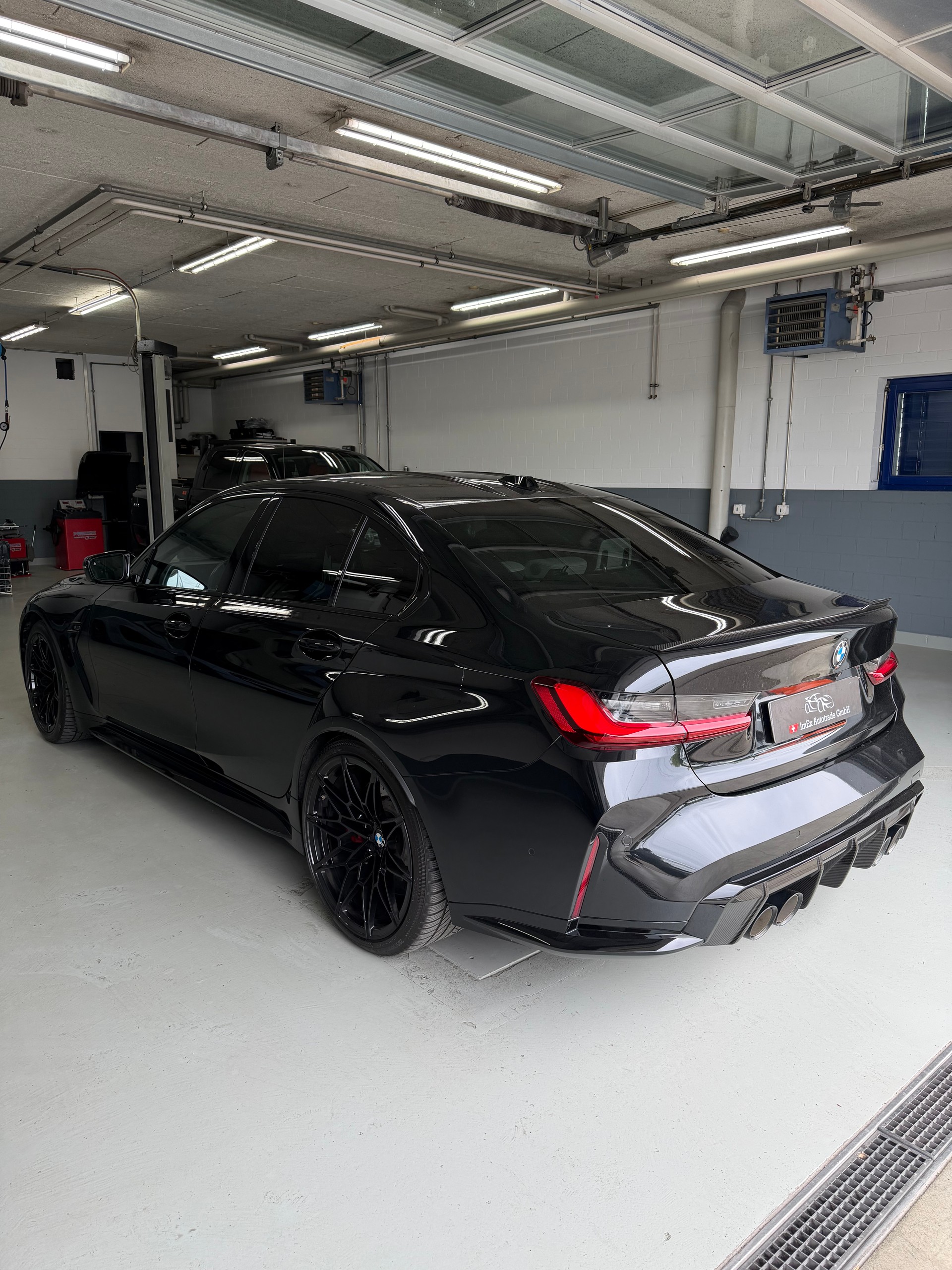 BMW M3 Competition M xDrive-image-6