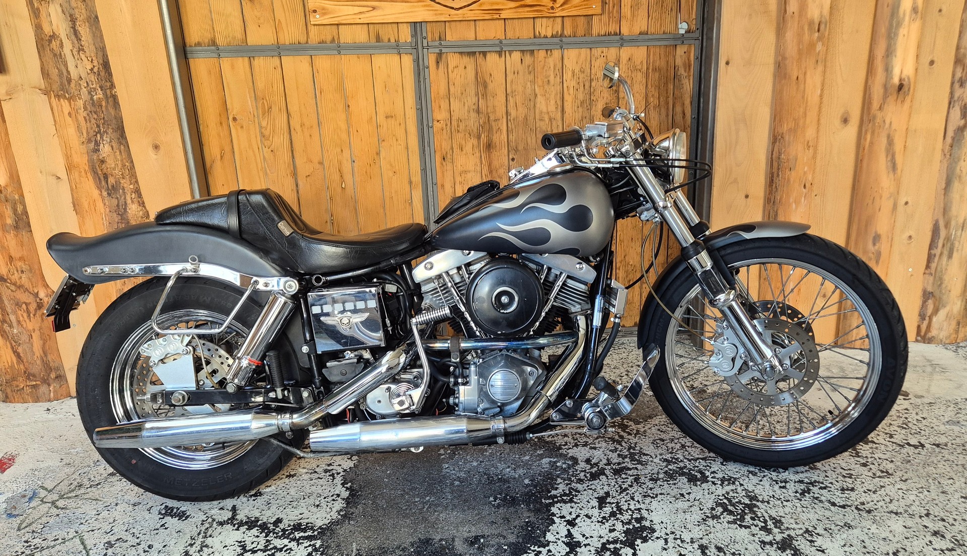 HARLEY-DAVIDSON FXWG Wide Glide