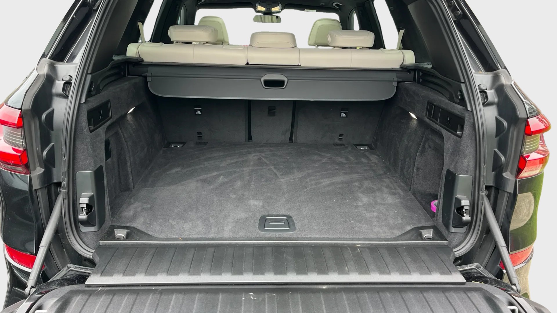 BMW X5 xDrive 48V 40d M Sport Steptronic-image-15